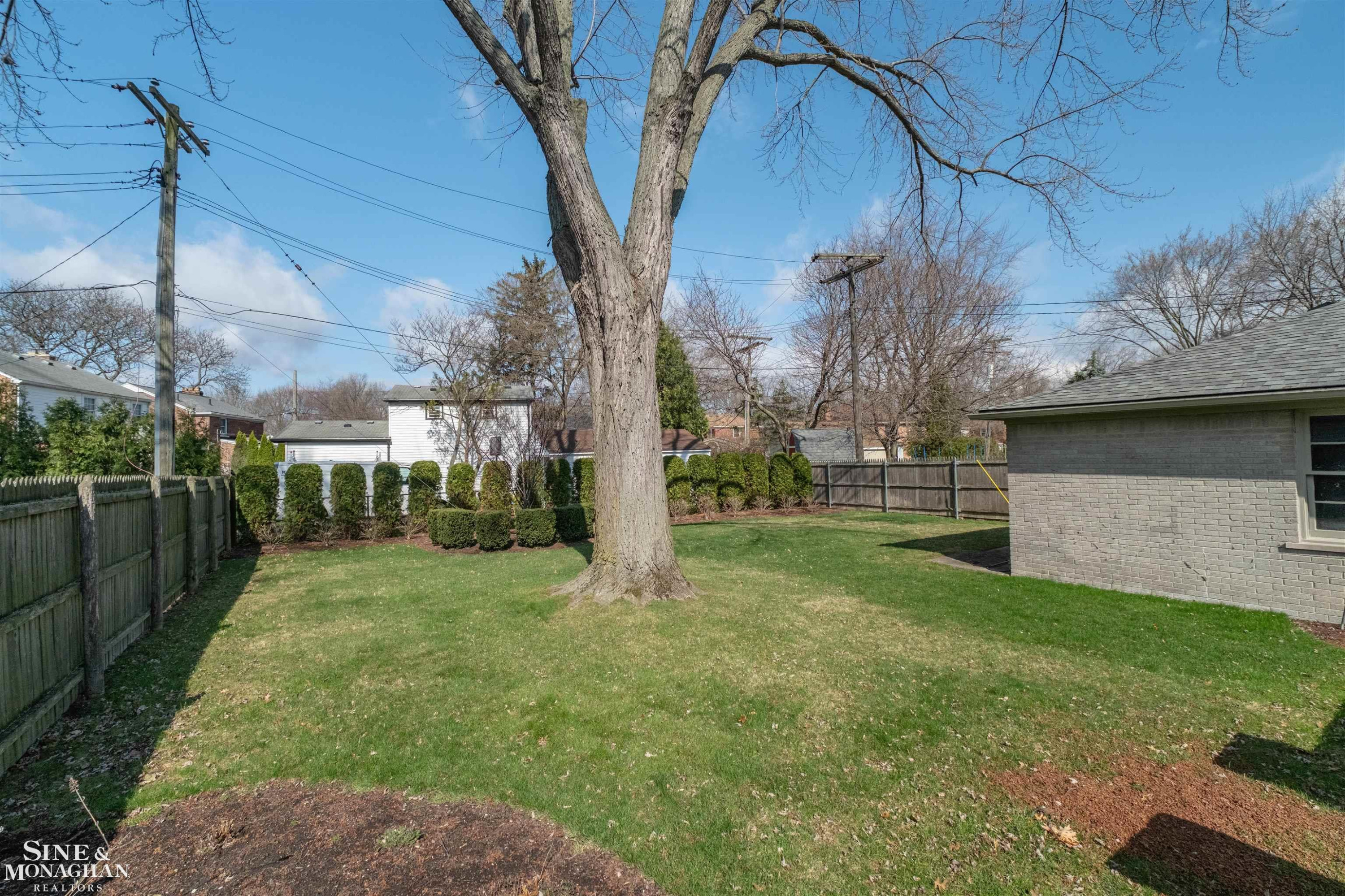 399 Chalfonte Avenue, Grosse Pointe Farms, MI 48236 — Photo 57