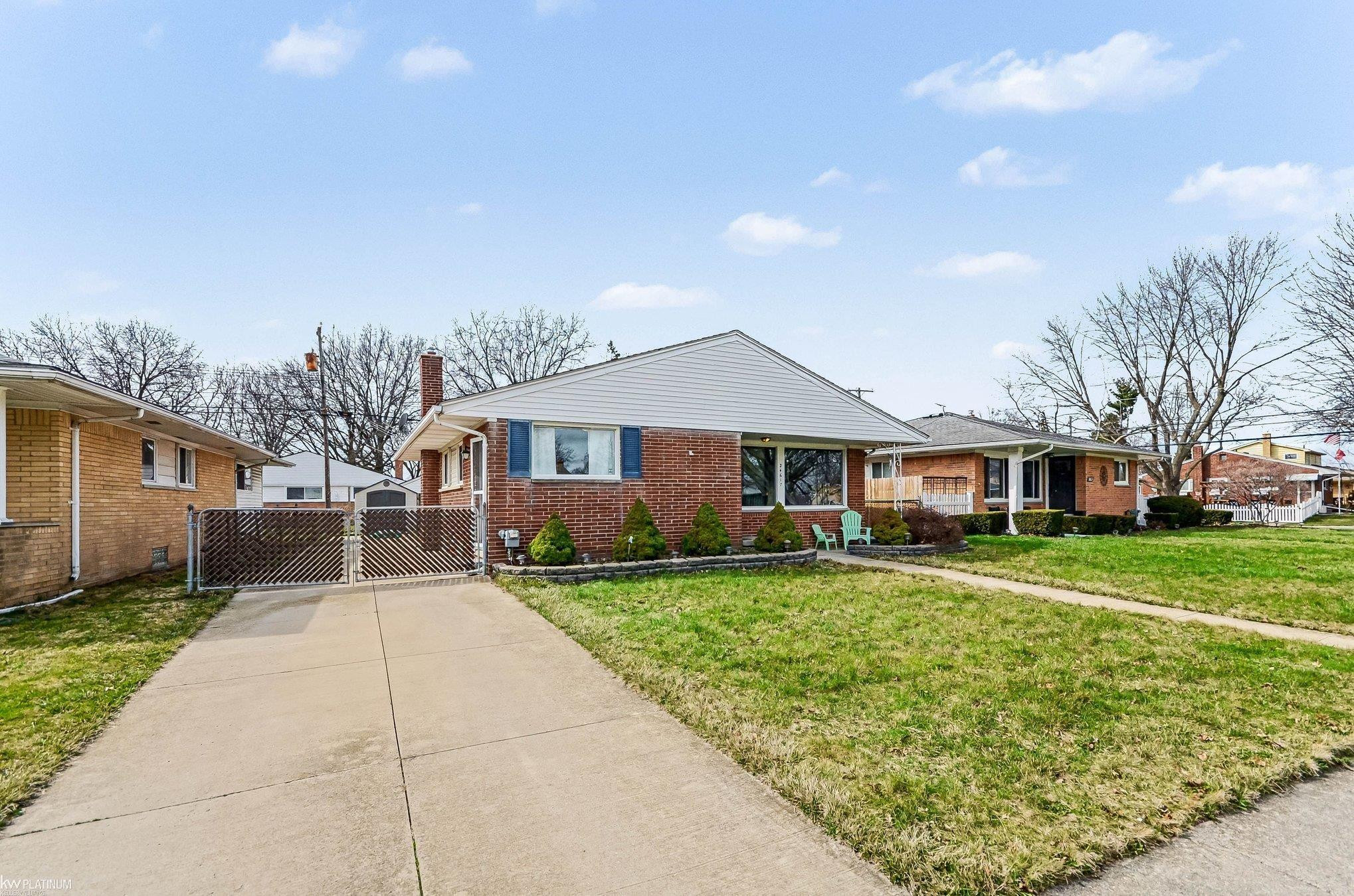 24617 Culver Street, Saint Clair Shores, MI 48080 — Photo 4