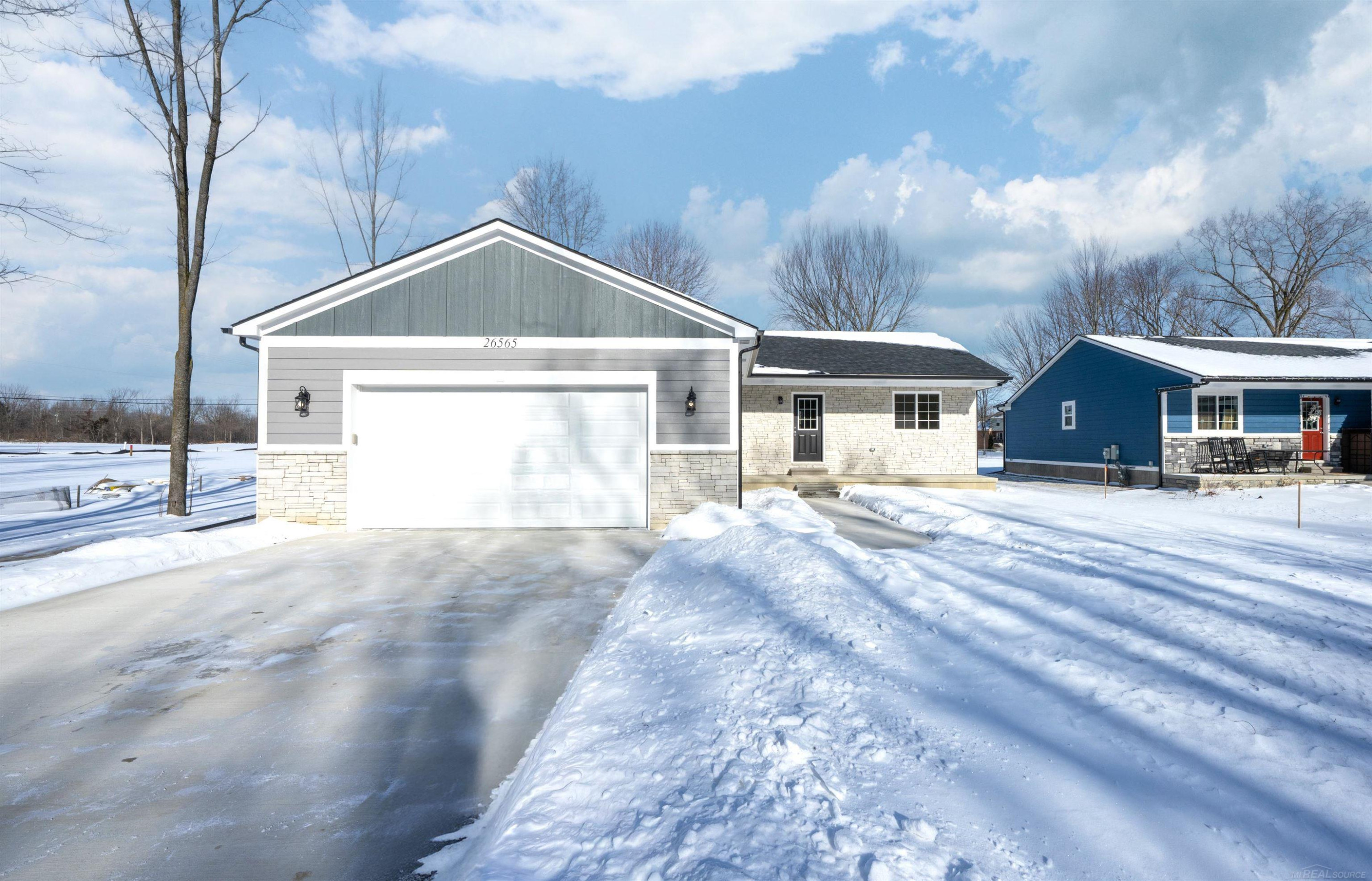 26565 Alray Street, Chesterfield, MI — Photo 4