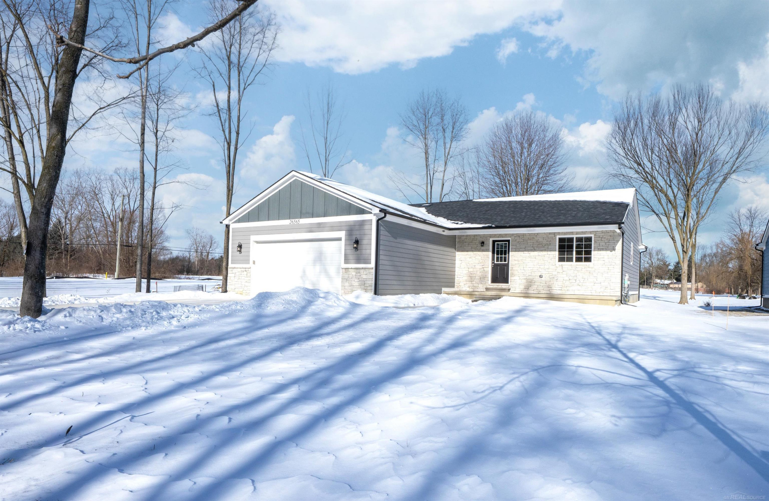26565 Alray Street, Chesterfield, MI — Photo 5