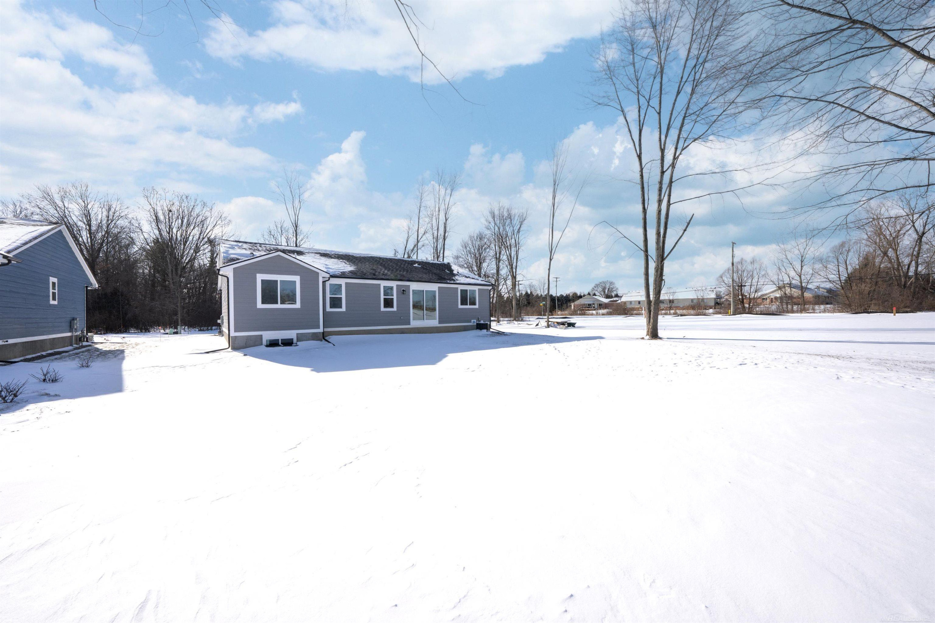 26565 Alray Street, Chesterfield, MI — Photo 7