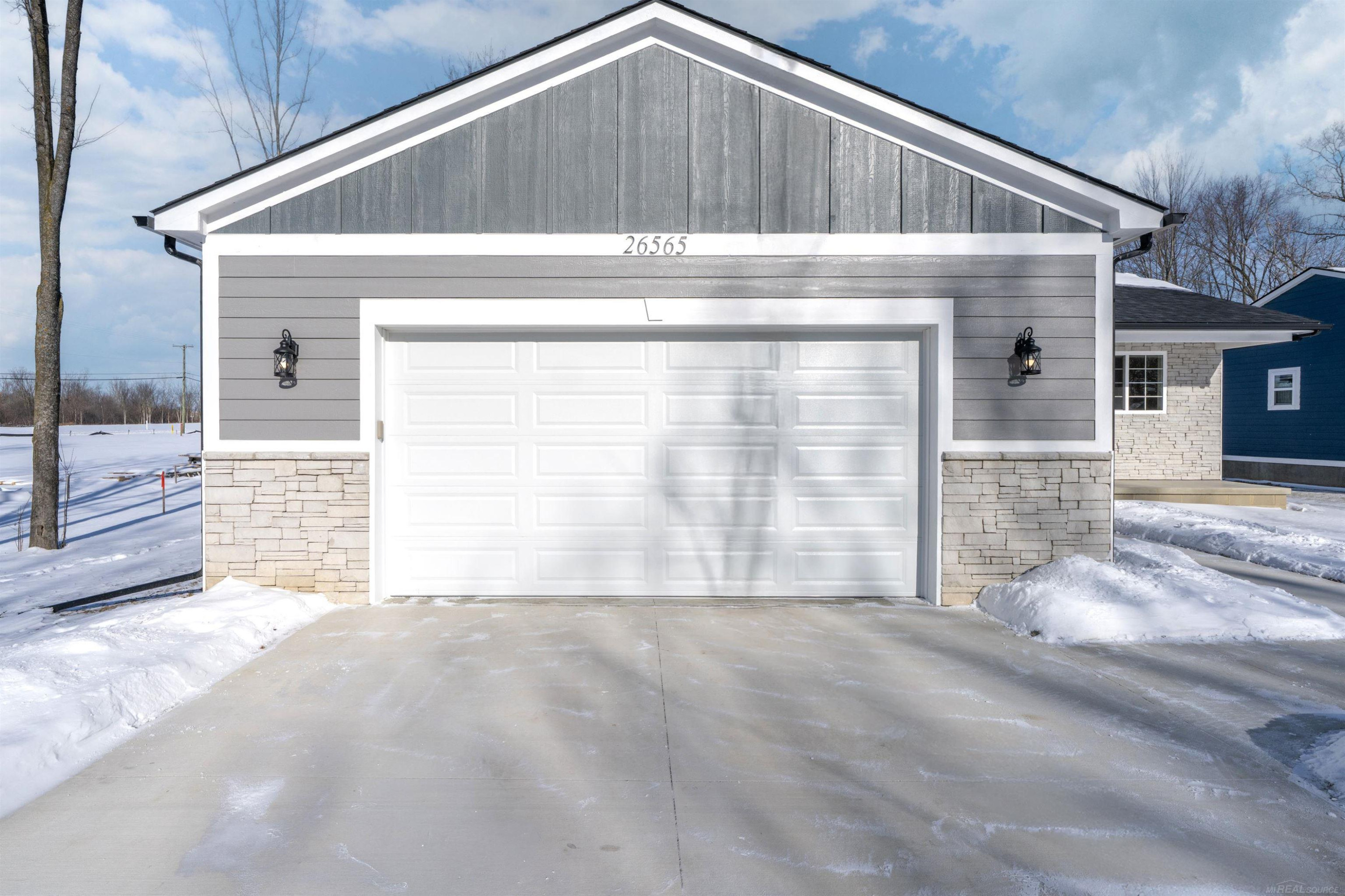 26565 Alray Street, Chesterfield, MI — Photo 2