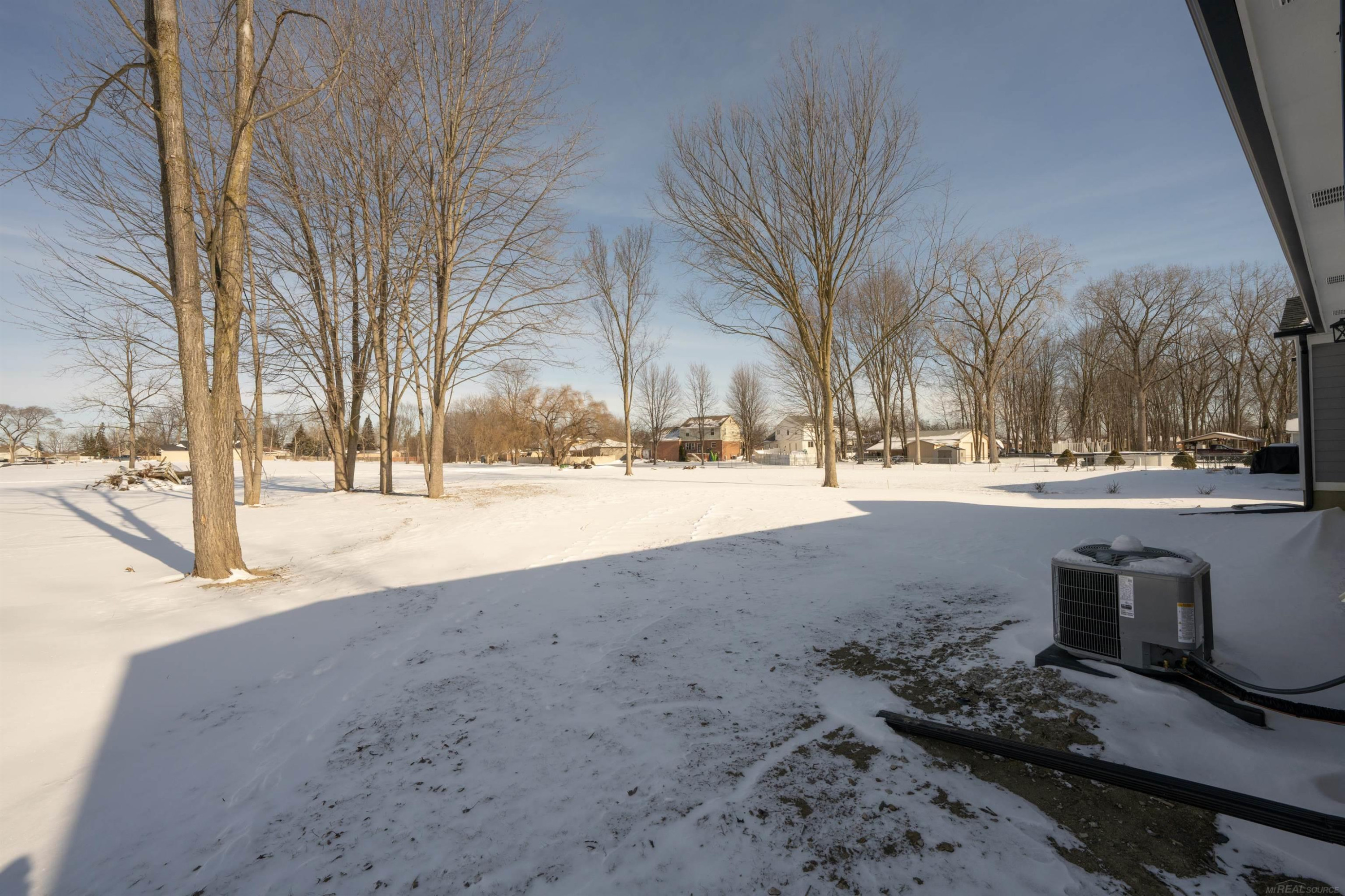 26565 Alray Street, Chesterfield, MI — Photo 39