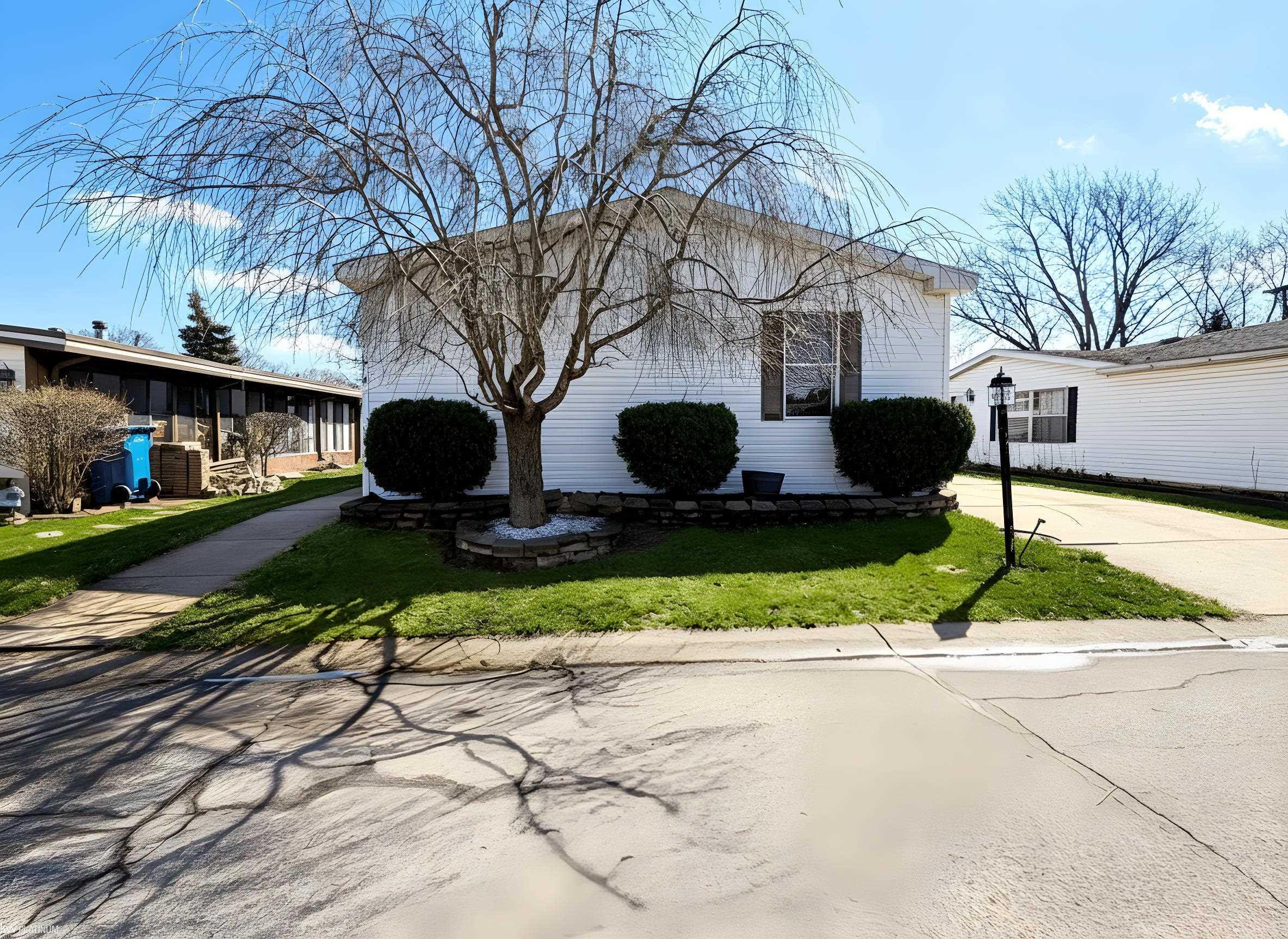 614 Kinglet Street, Rochester Hills, MI 48309 — Photo 2