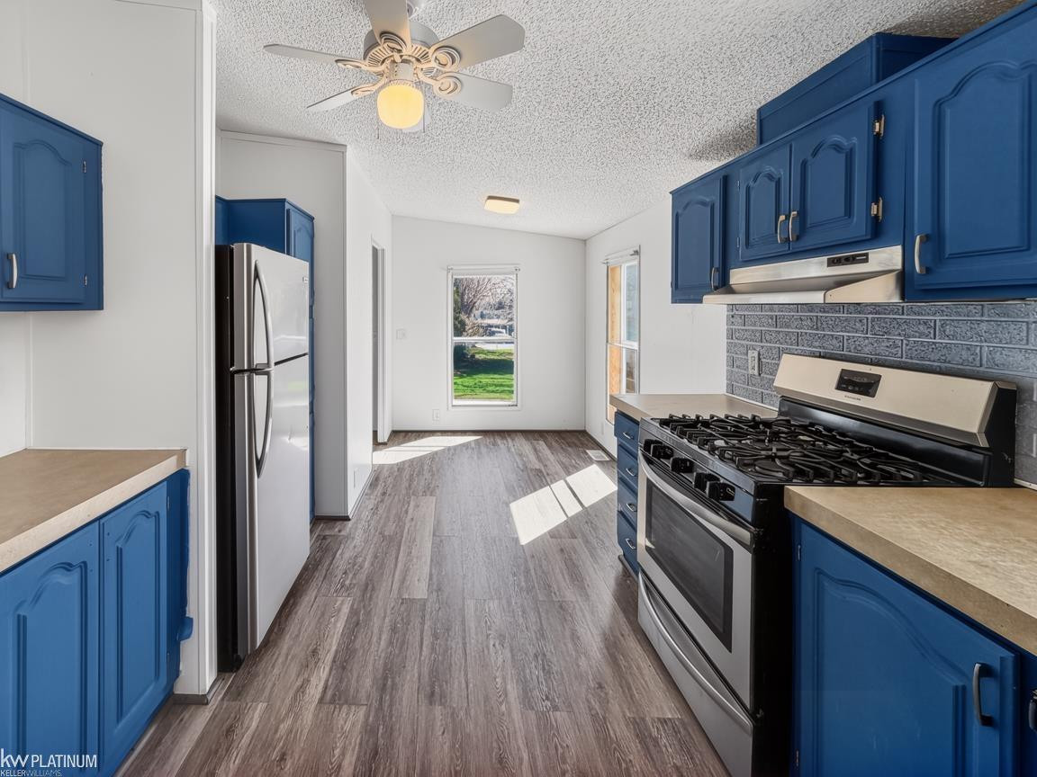 614 Kinglet Street, Rochester Hills, MI 48309 — Photo 10