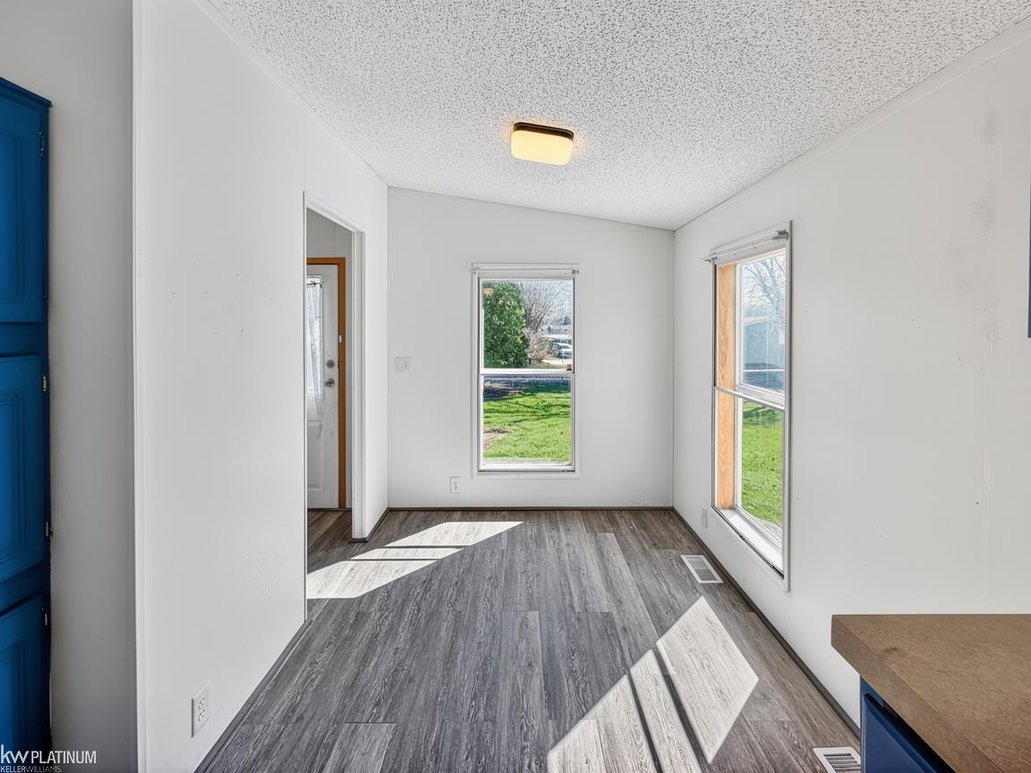 614 Kinglet Street, Rochester Hills, MI 48309 — Photo 11