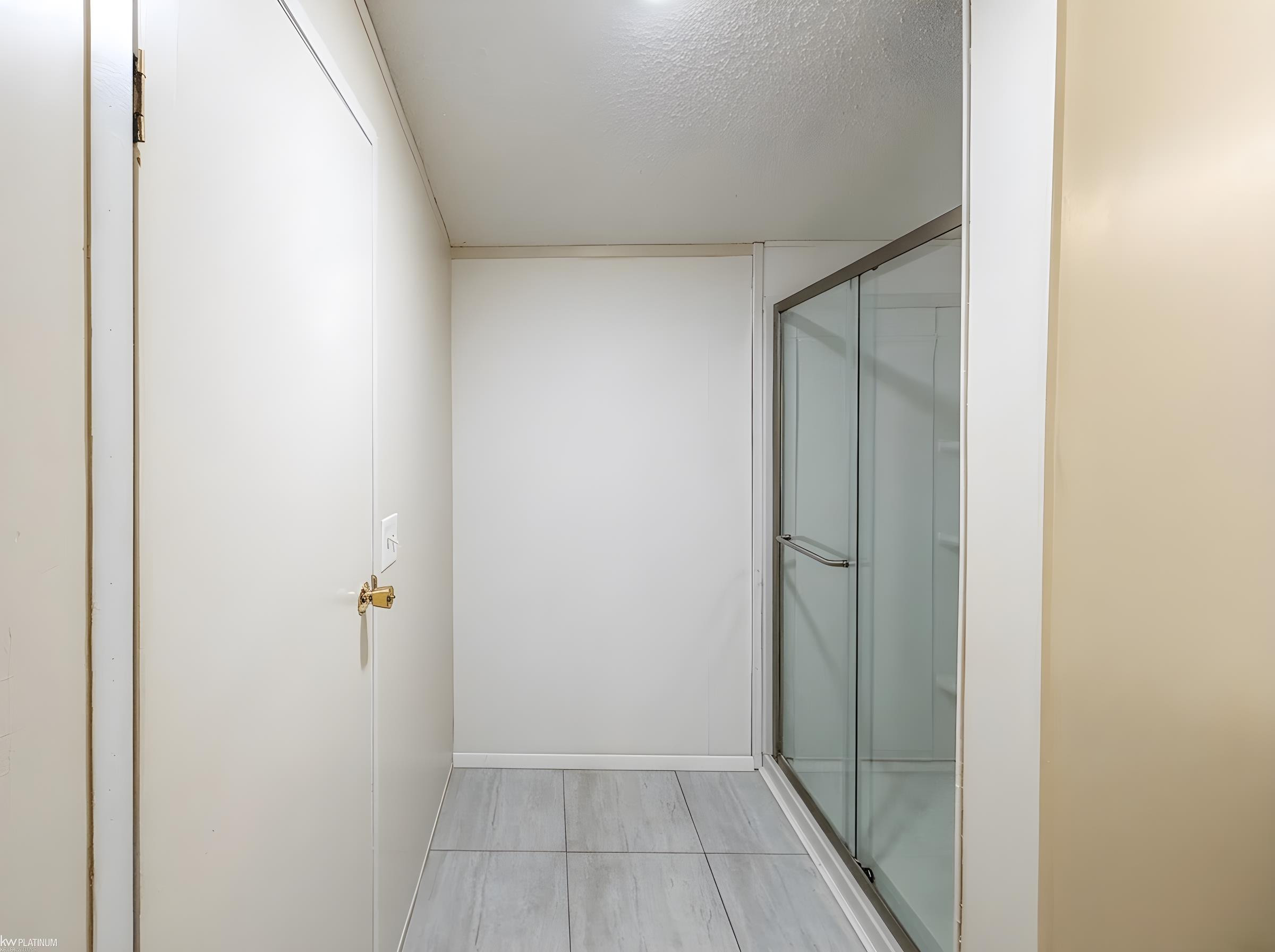 614 Kinglet Street, Rochester Hills, MI 48309 — Photo 18