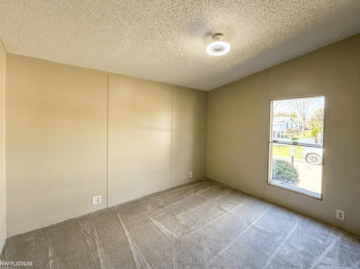 614 Kinglet Street, Rochester Hills, MI 48309 — Photo 19
