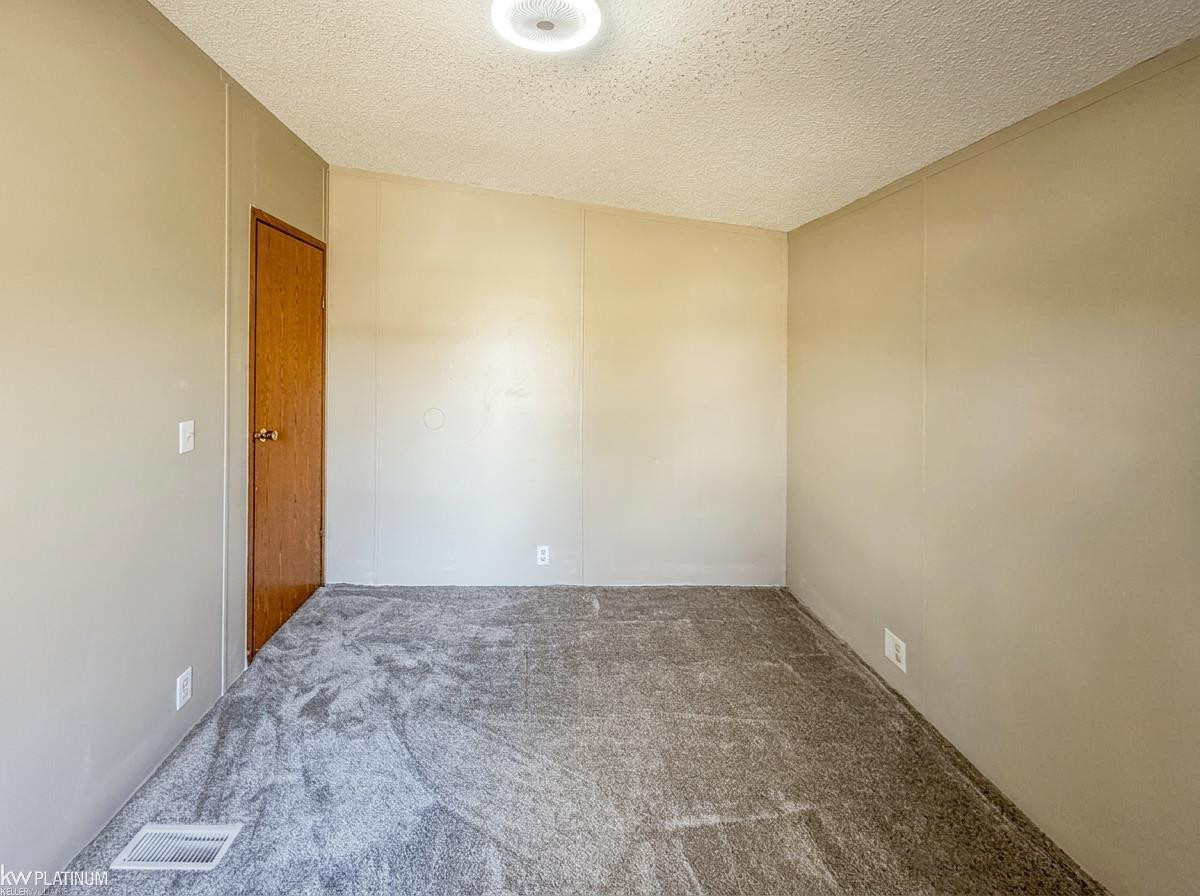 614 Kinglet Street, Rochester Hills, MI 48309 — Photo 20