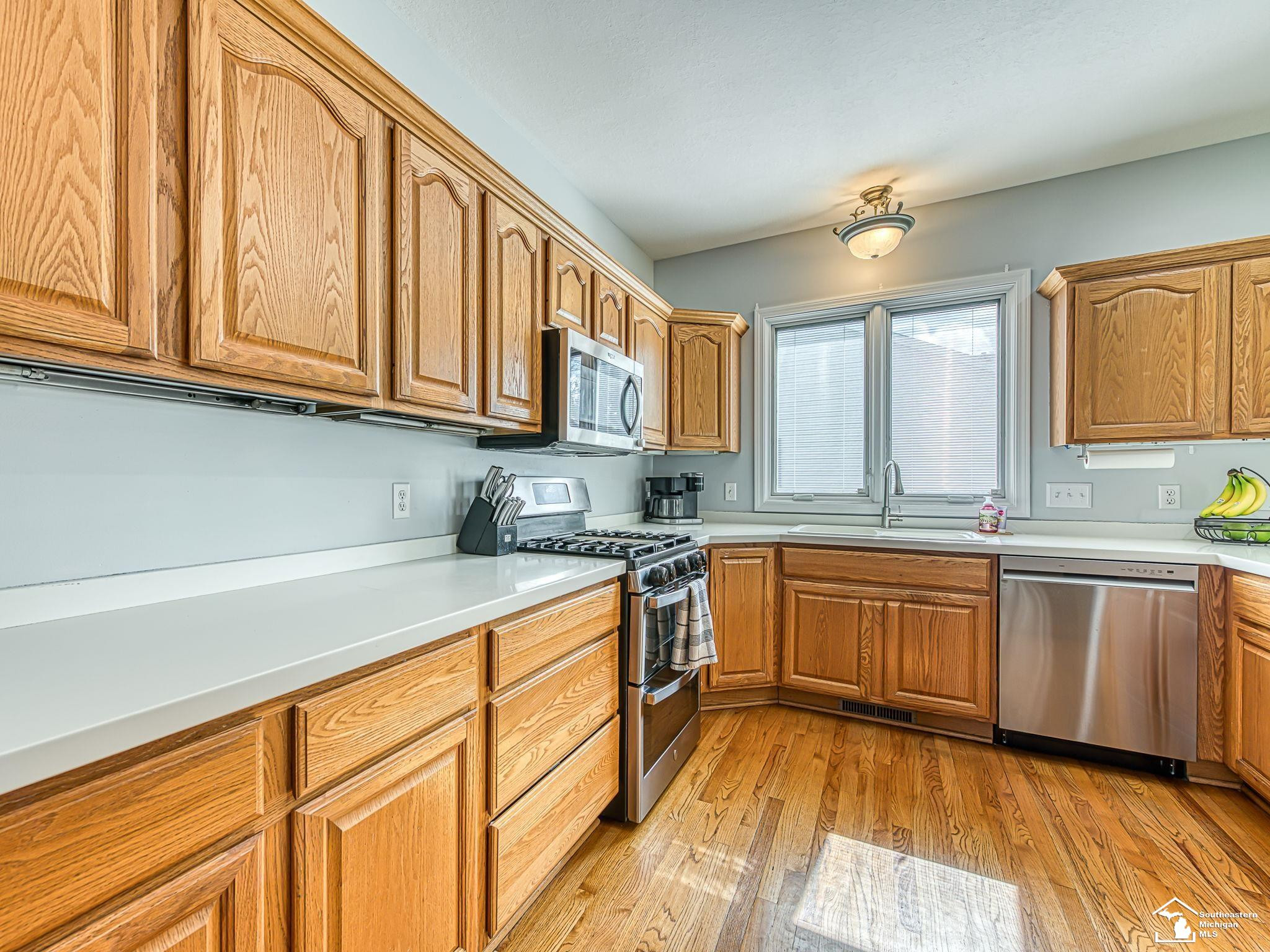 2906 W Country Lane, Monroe, MI 48162 — Photo 8