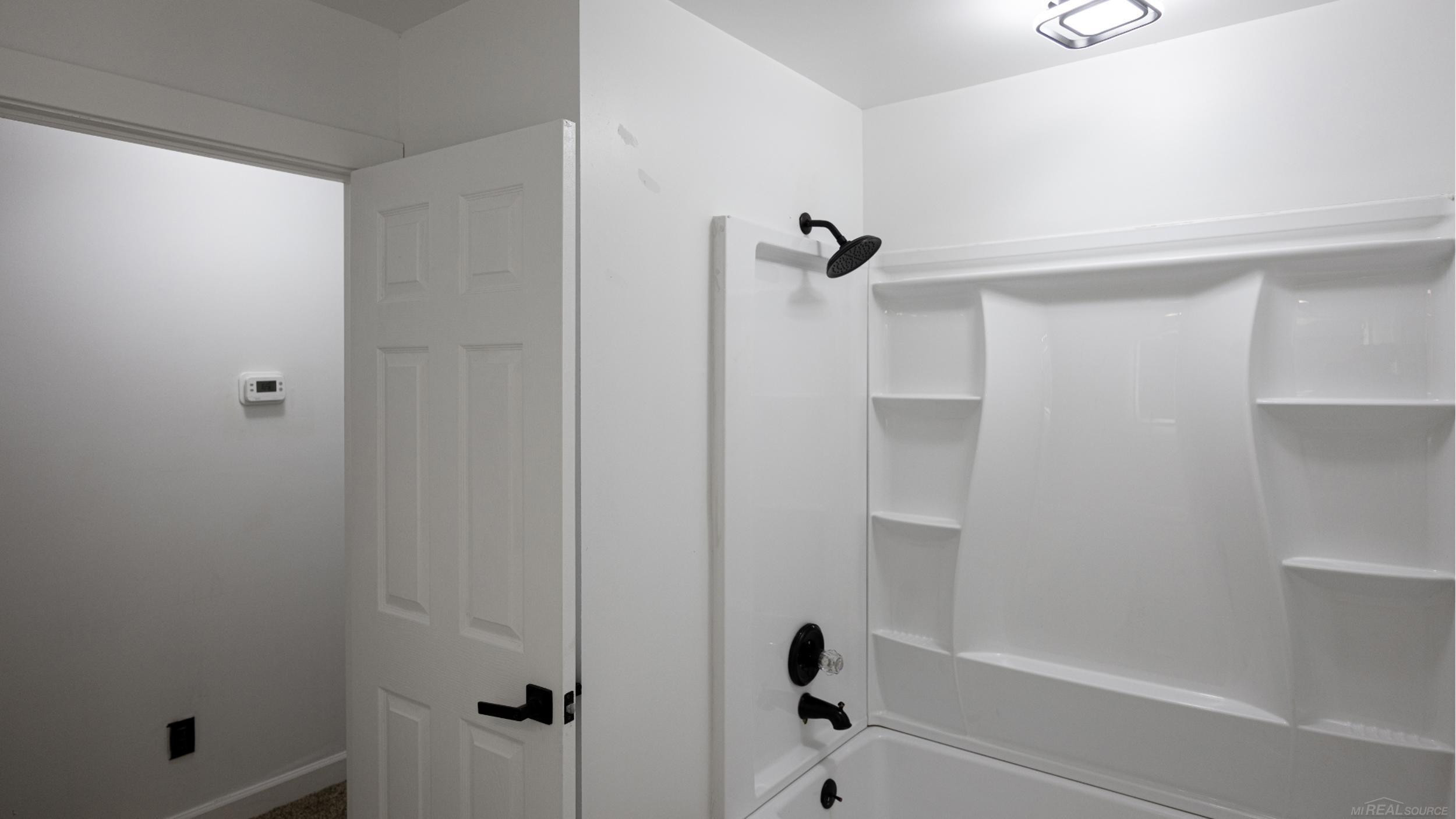 9202 Crawford Road, MI — Photo 38