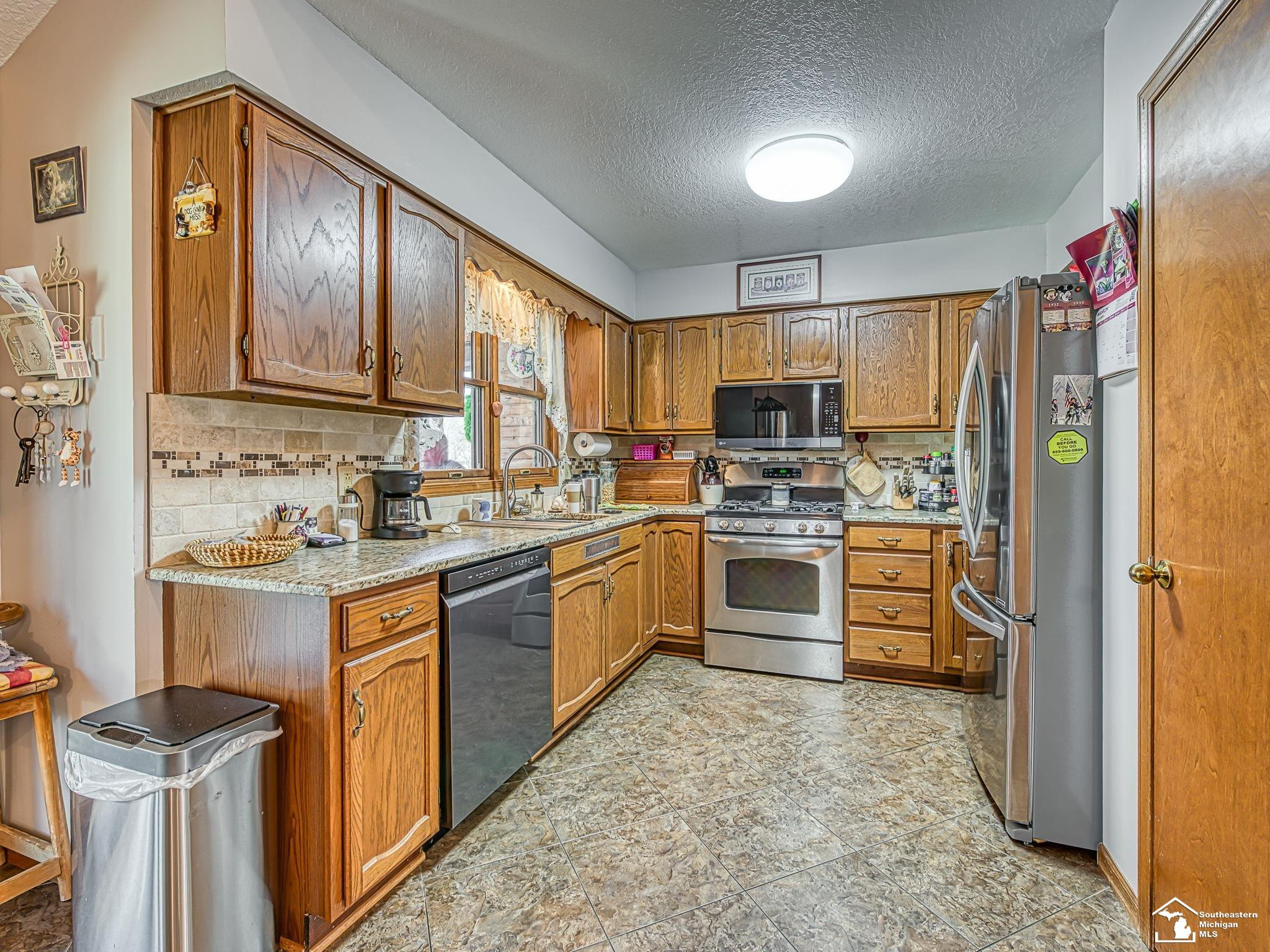 707 Donnalee Drive, Monroe, MI 48162 — Photo 10