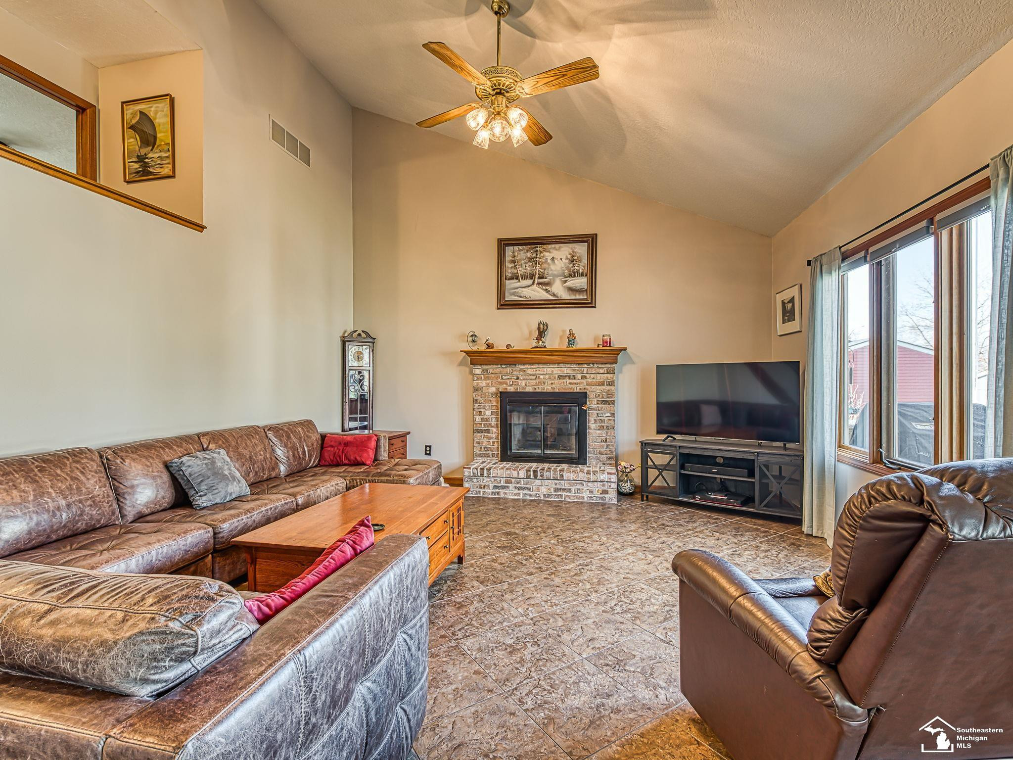 707 Donnalee Drive, Monroe, MI 48162 — Photo 13