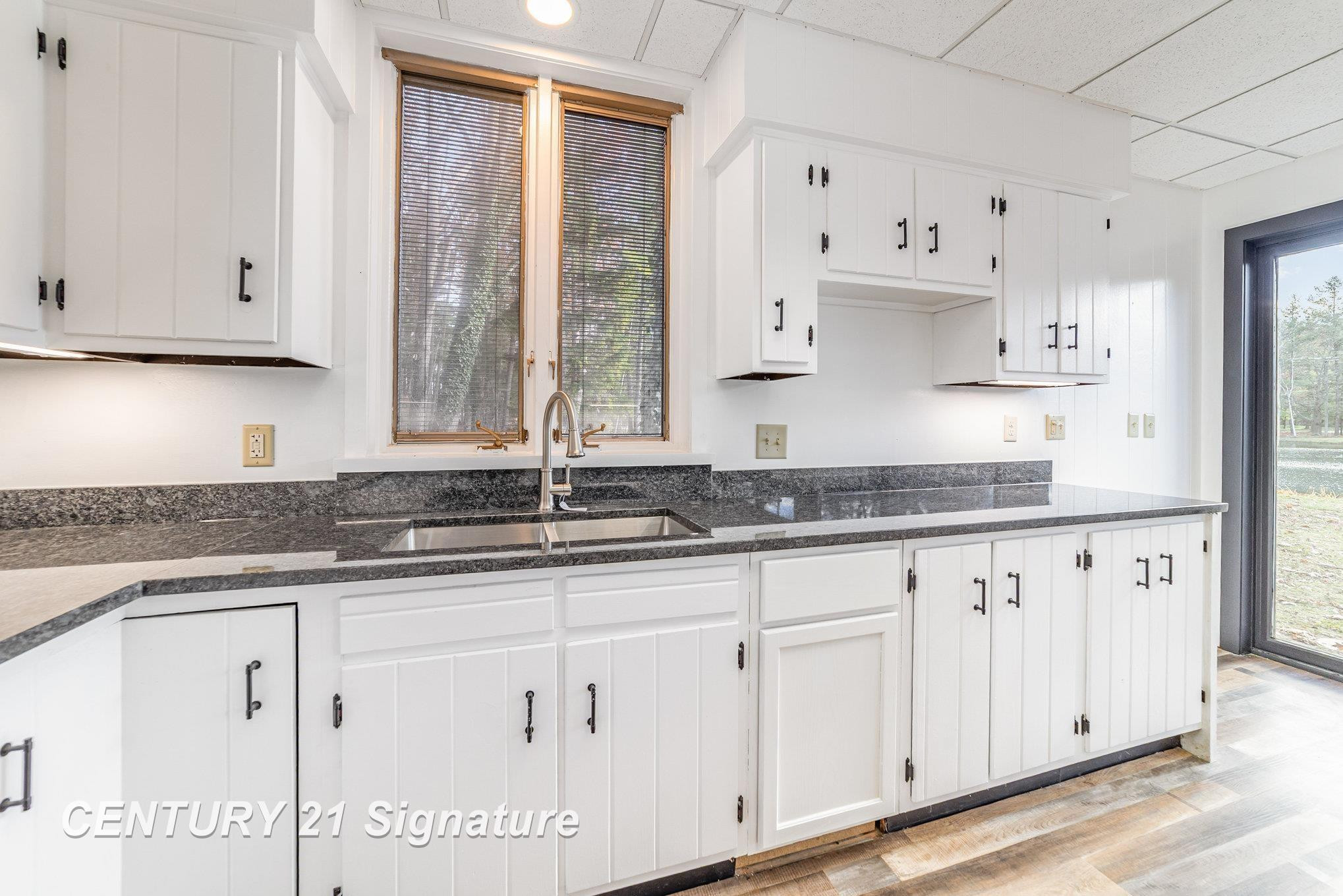 10363 Lakewood Drive, Saginaw, MI 48609 — Photo 17