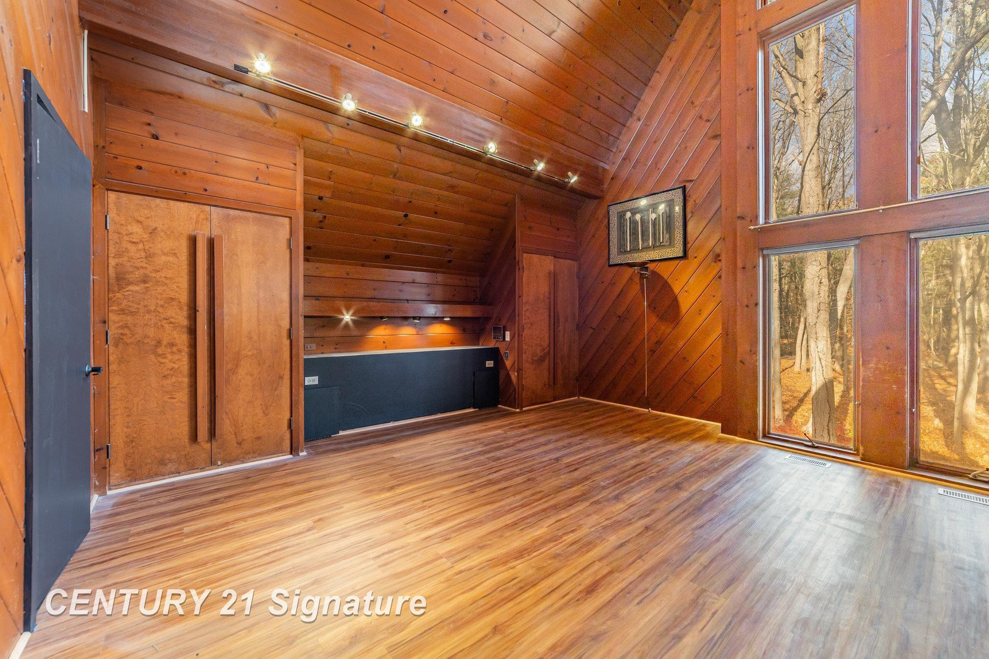 10363 Lakewood Drive, Saginaw, MI 48609 — Photo 22