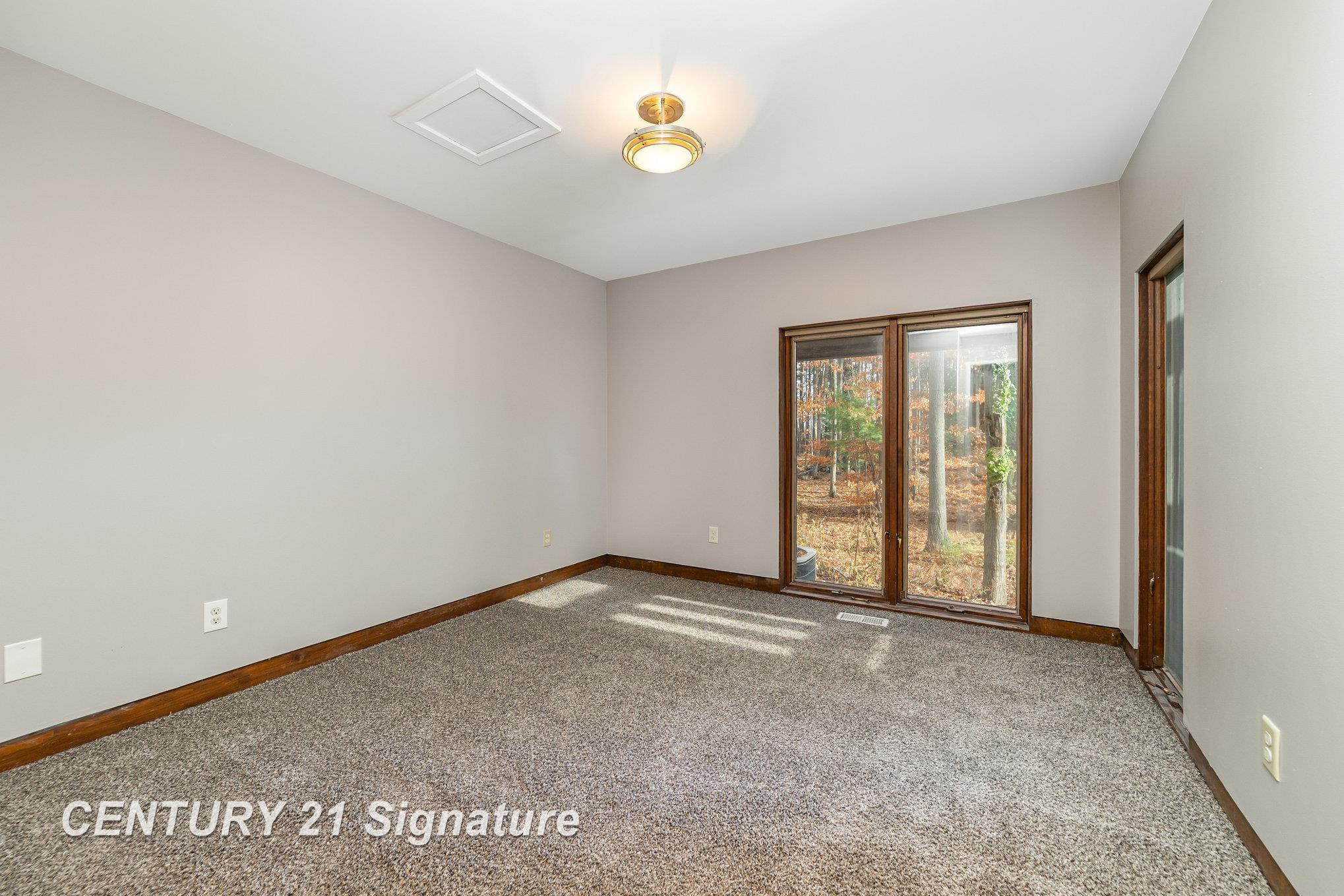 10363 Lakewood Drive, Saginaw, MI 48609 — Photo 28