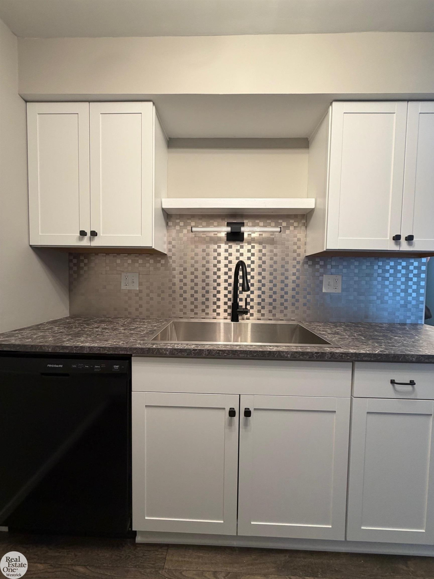 587 Pointe Tremble Road, 5, Algonac, MI 48001 — Photo 10