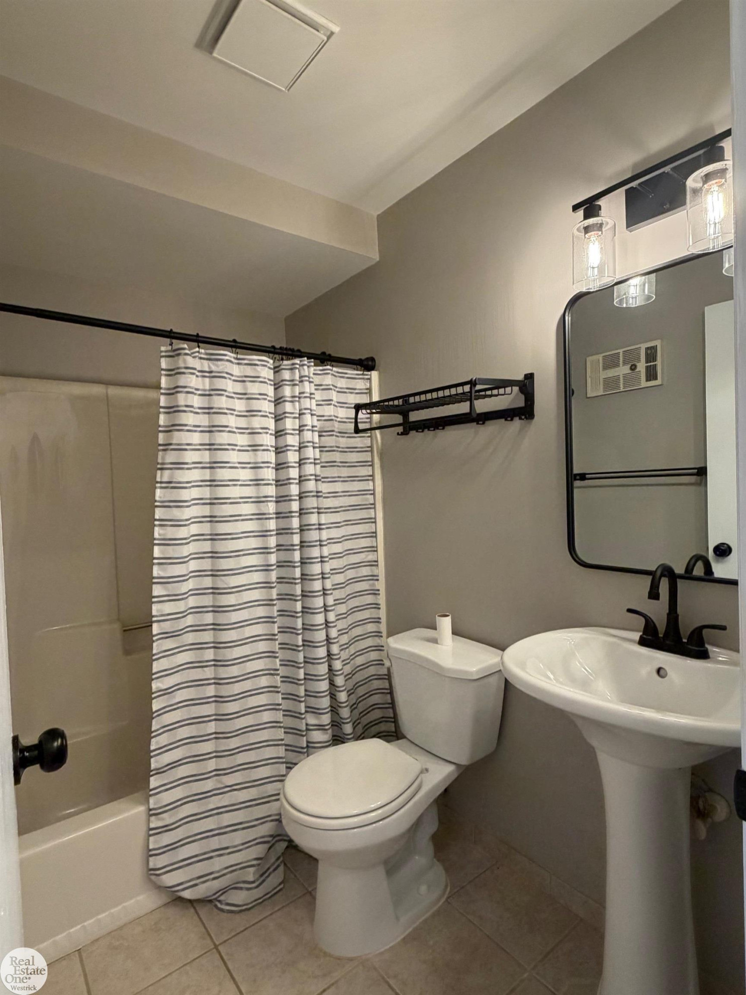 587 Pointe Tremble Road, 5, Algonac, MI 48001 — Photo 13