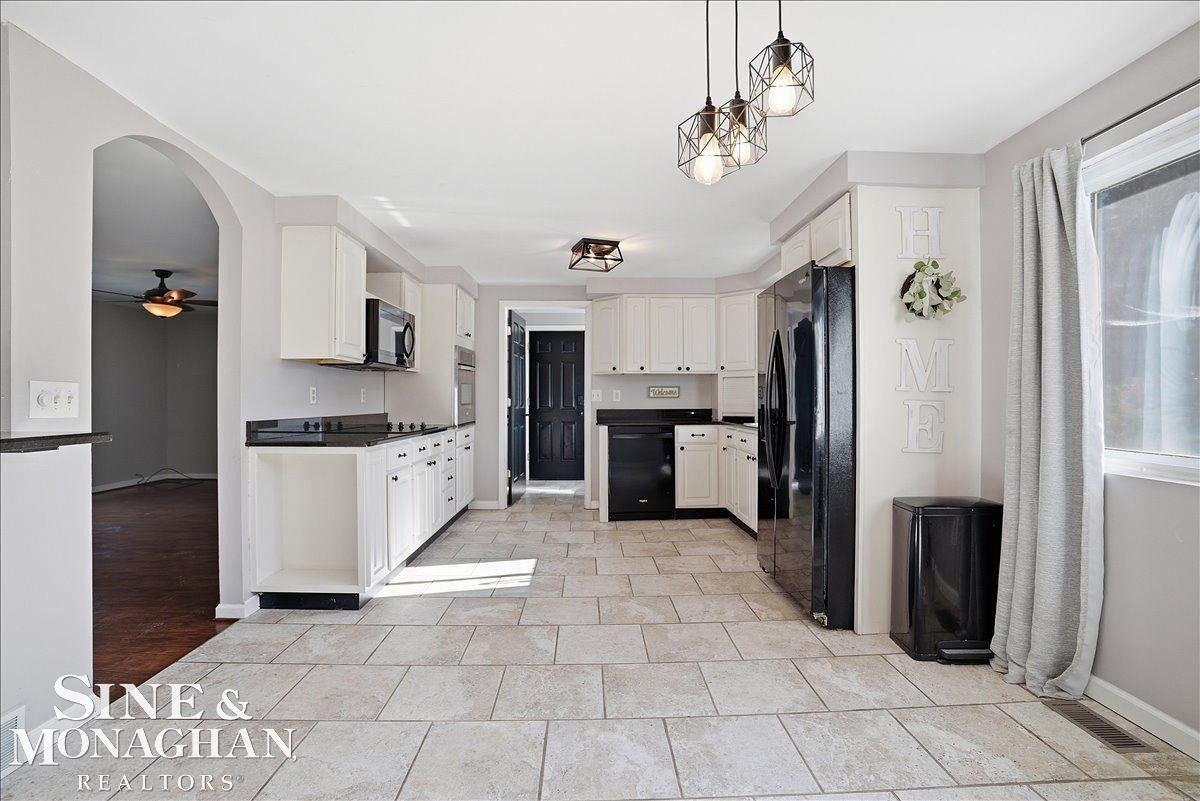 3770 Pollina Avenue, MI 48059 — Photo 3