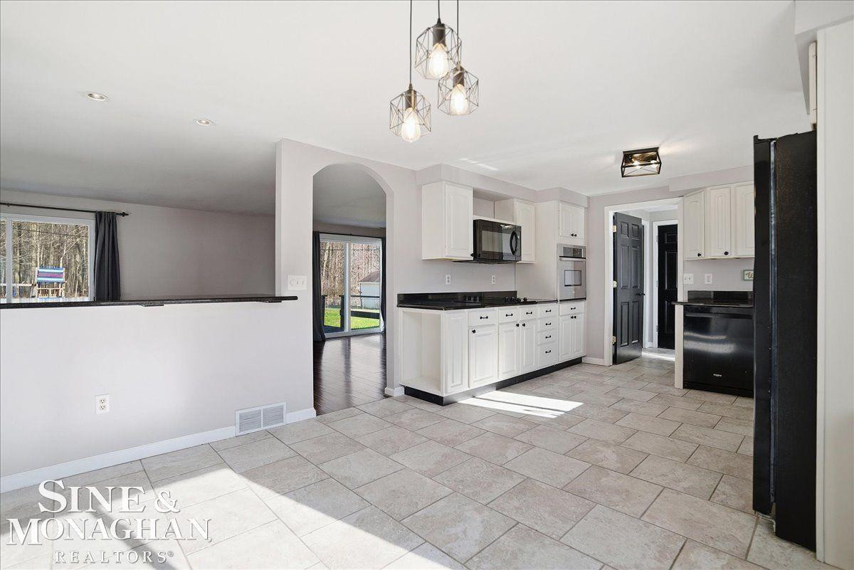 3770 Pollina Avenue, MI 48059 — Photo 18