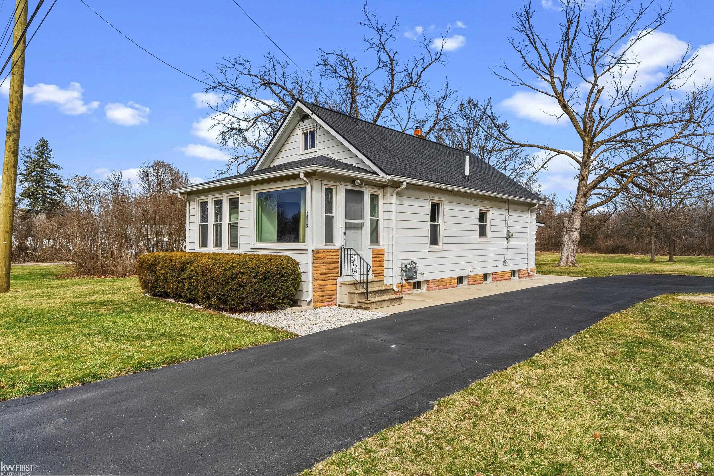 5113 Richfield Road, Flint, MI 48506 — Photo 2