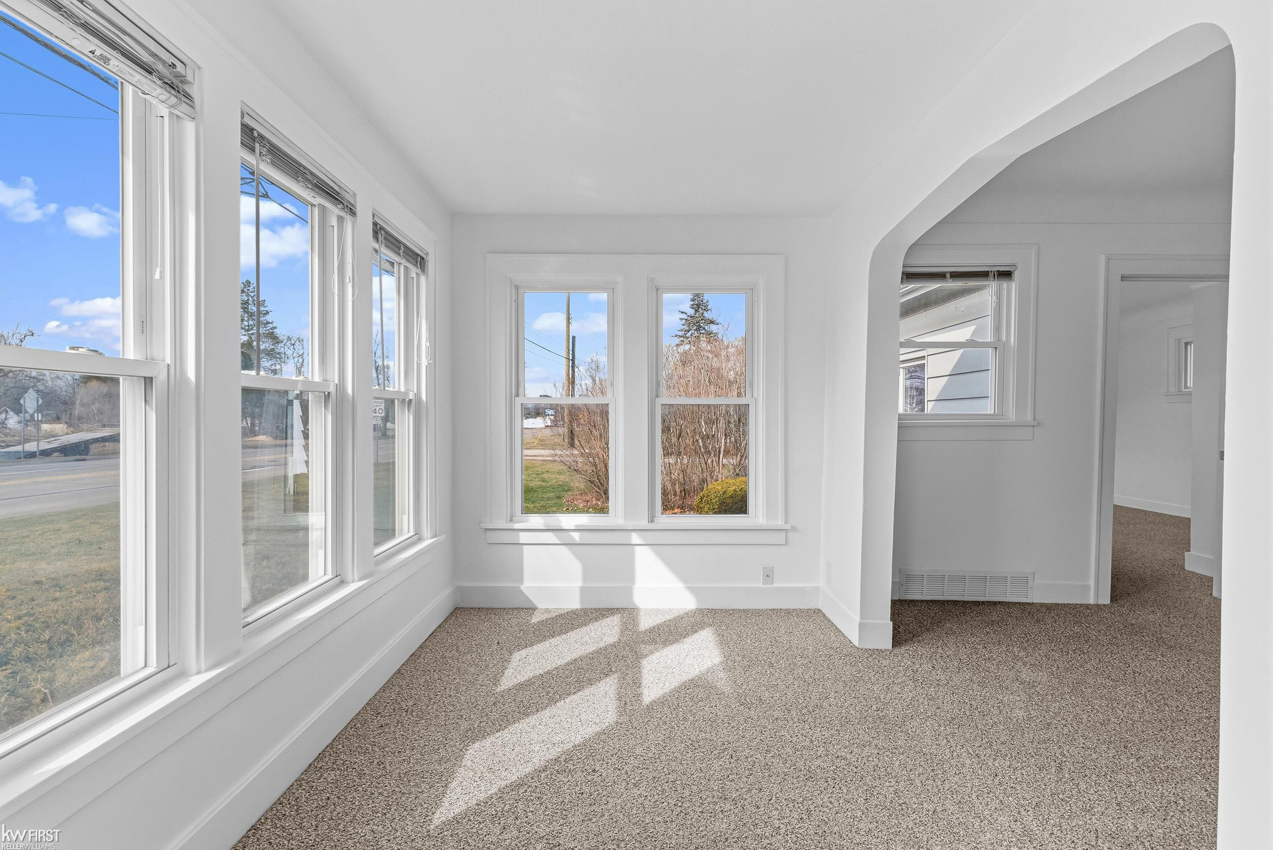 5113 Richfield Road, Flint, MI 48506 — Photo 9