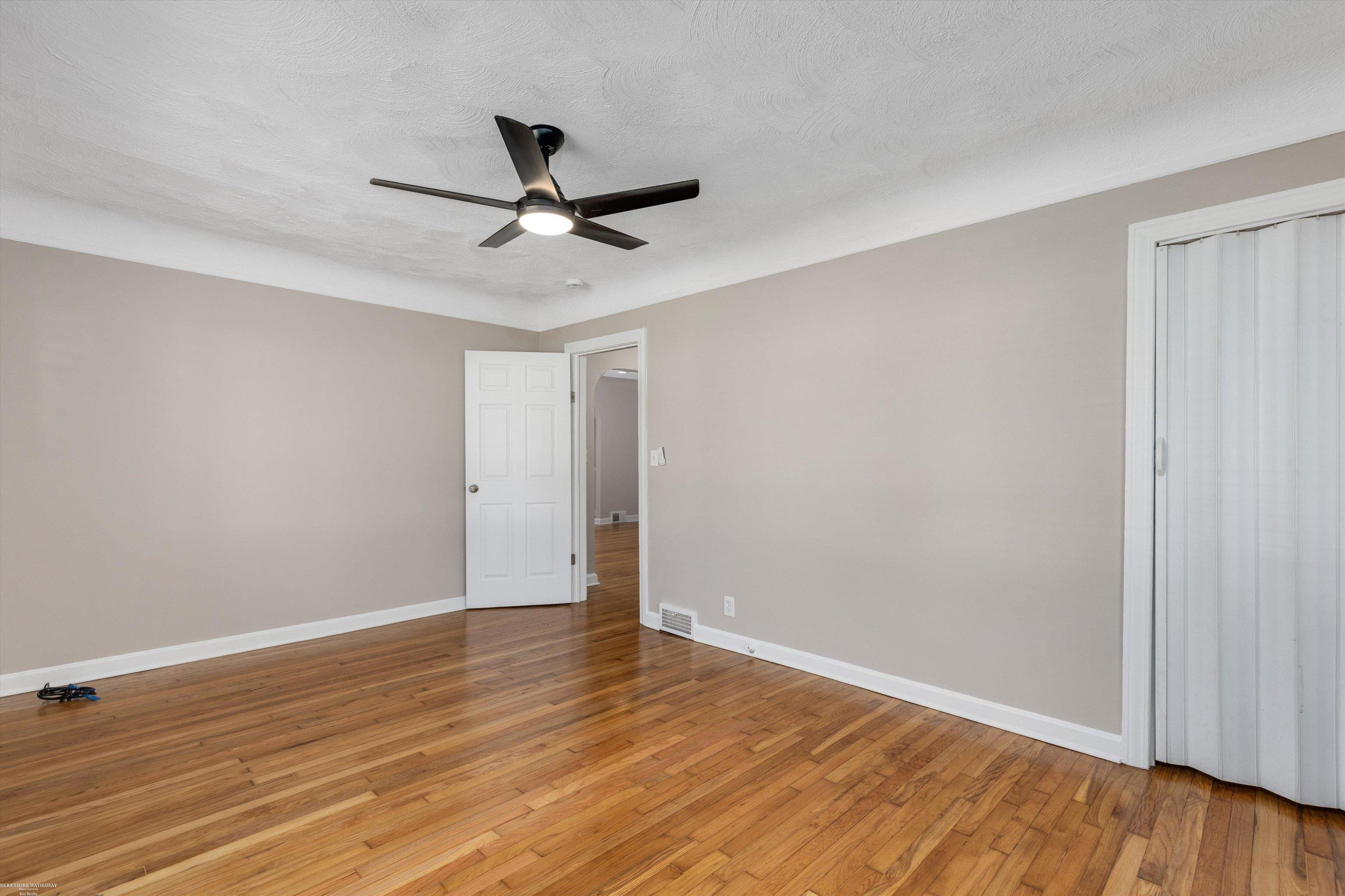 4492 Marr Avenue, Warren, MI 48091 — Photo 11