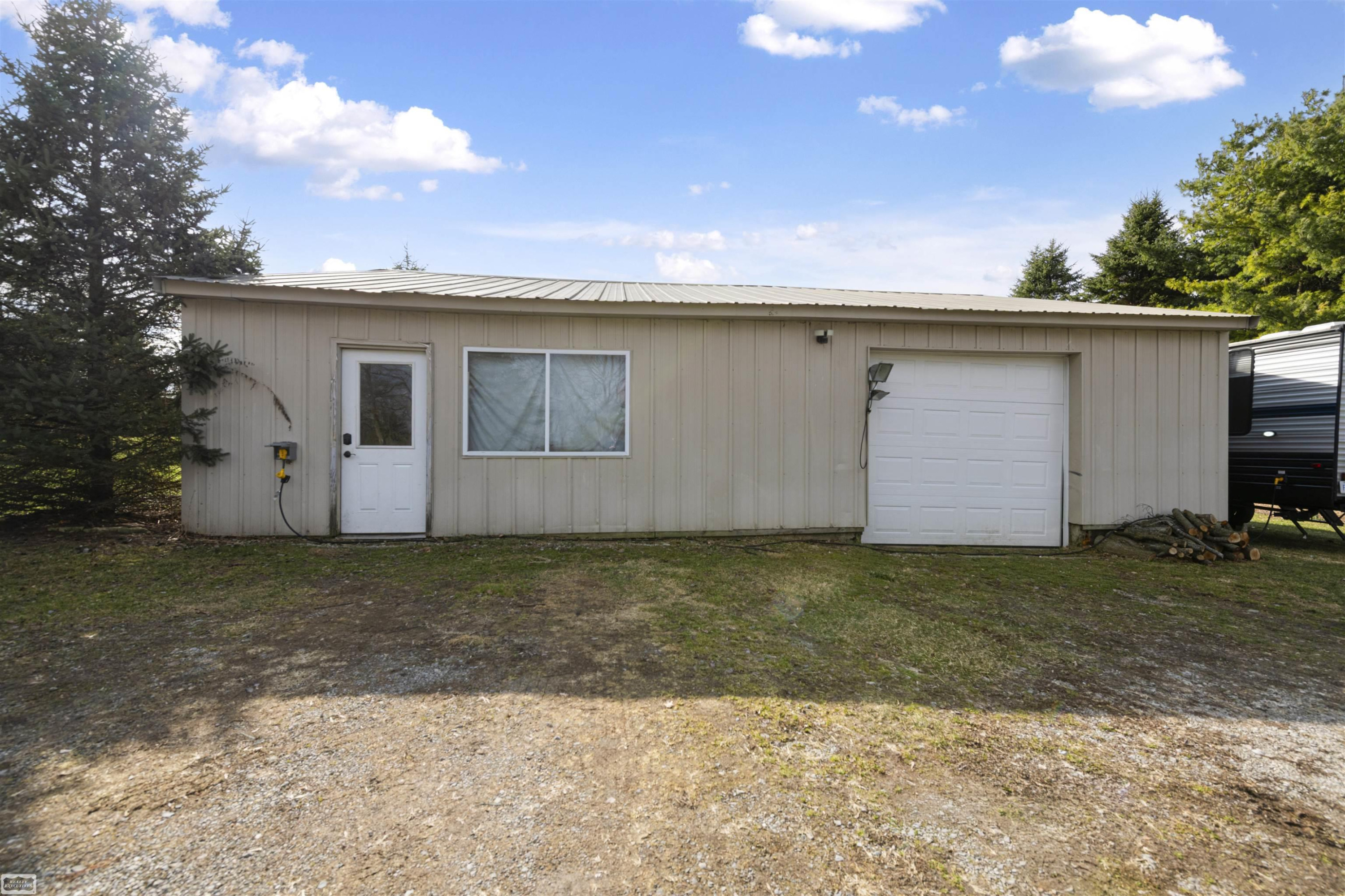 10206 S State Road, MI — Photo 3