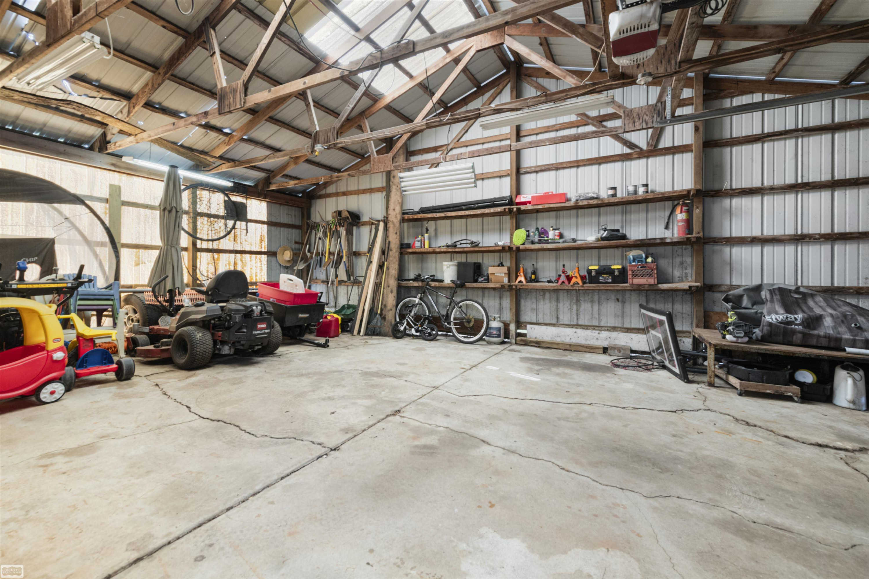 10206 S State Road, MI — Photo 4