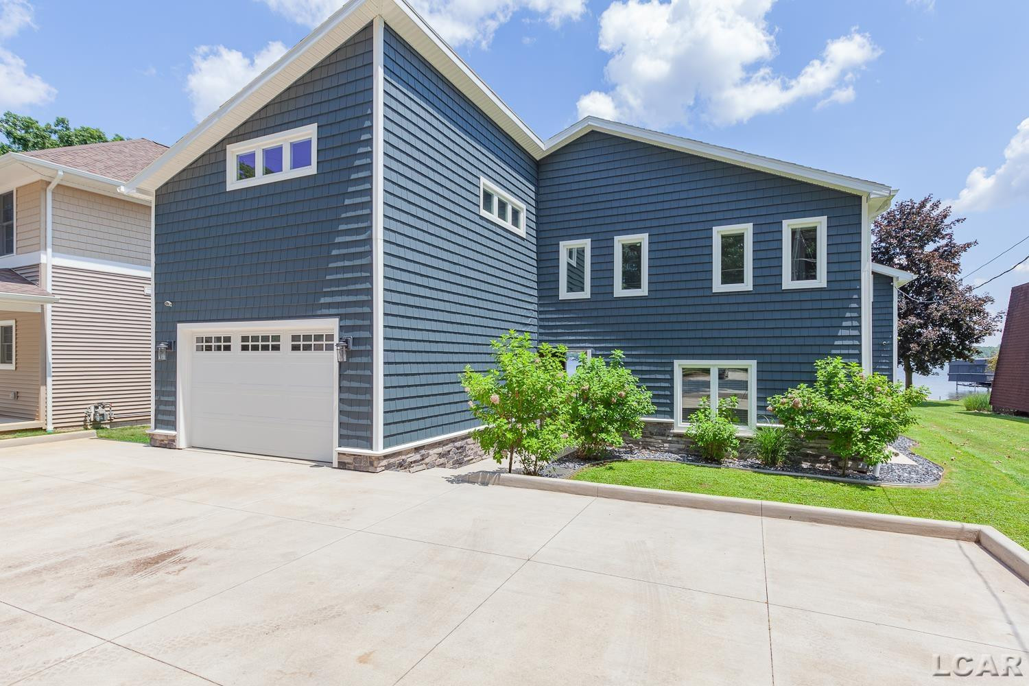 8210 Clarks Cove, Manitou Beach, MI 49253 — Photo 2