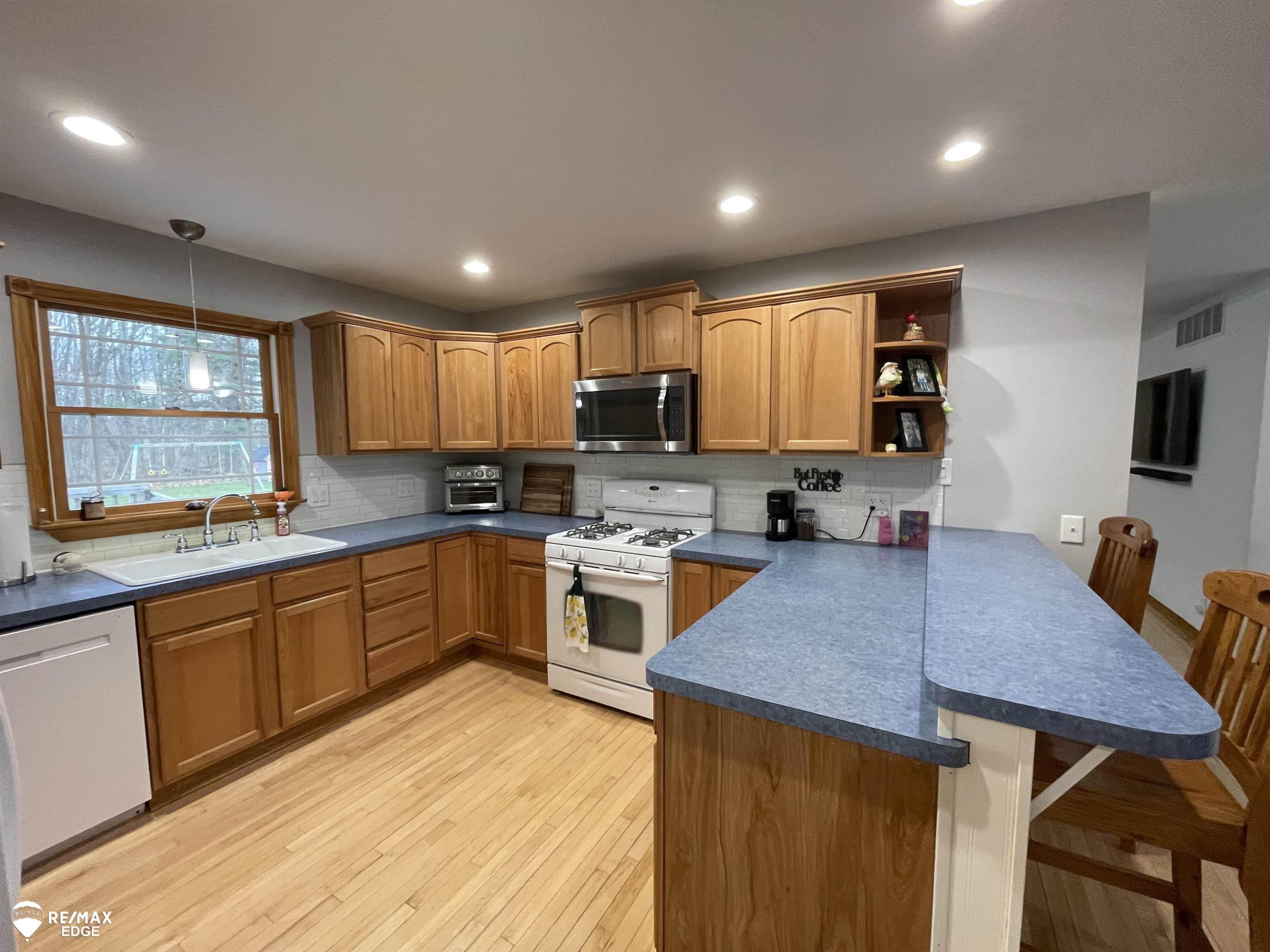 10275 Newland Drive, Otisville, MI 48463 — Photo 3