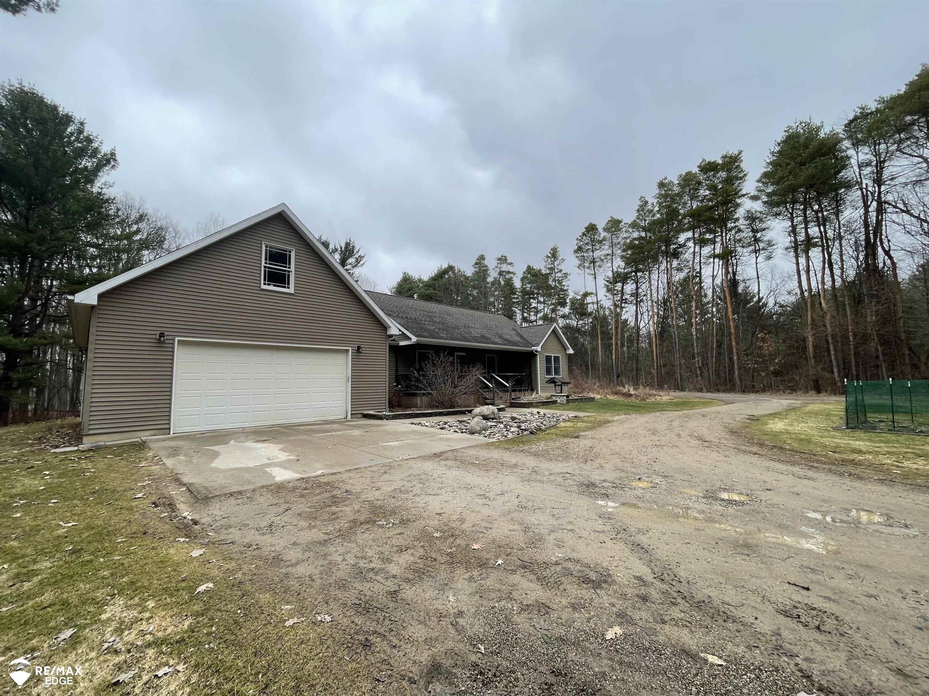 10275 Newland Drive, Otisville, MI 48463 — Photo 46