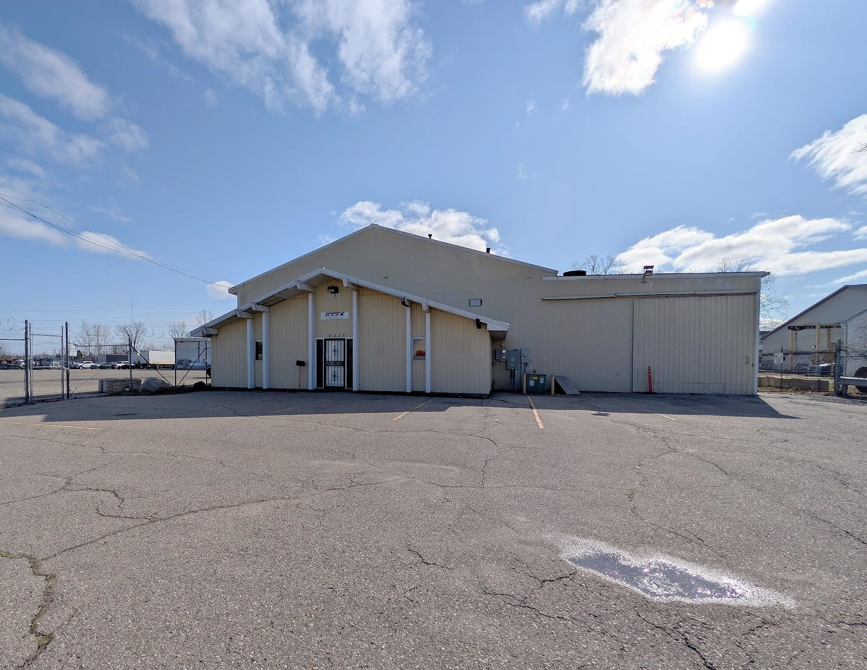 4225 Quinlan Drive, Burton, MI 48529