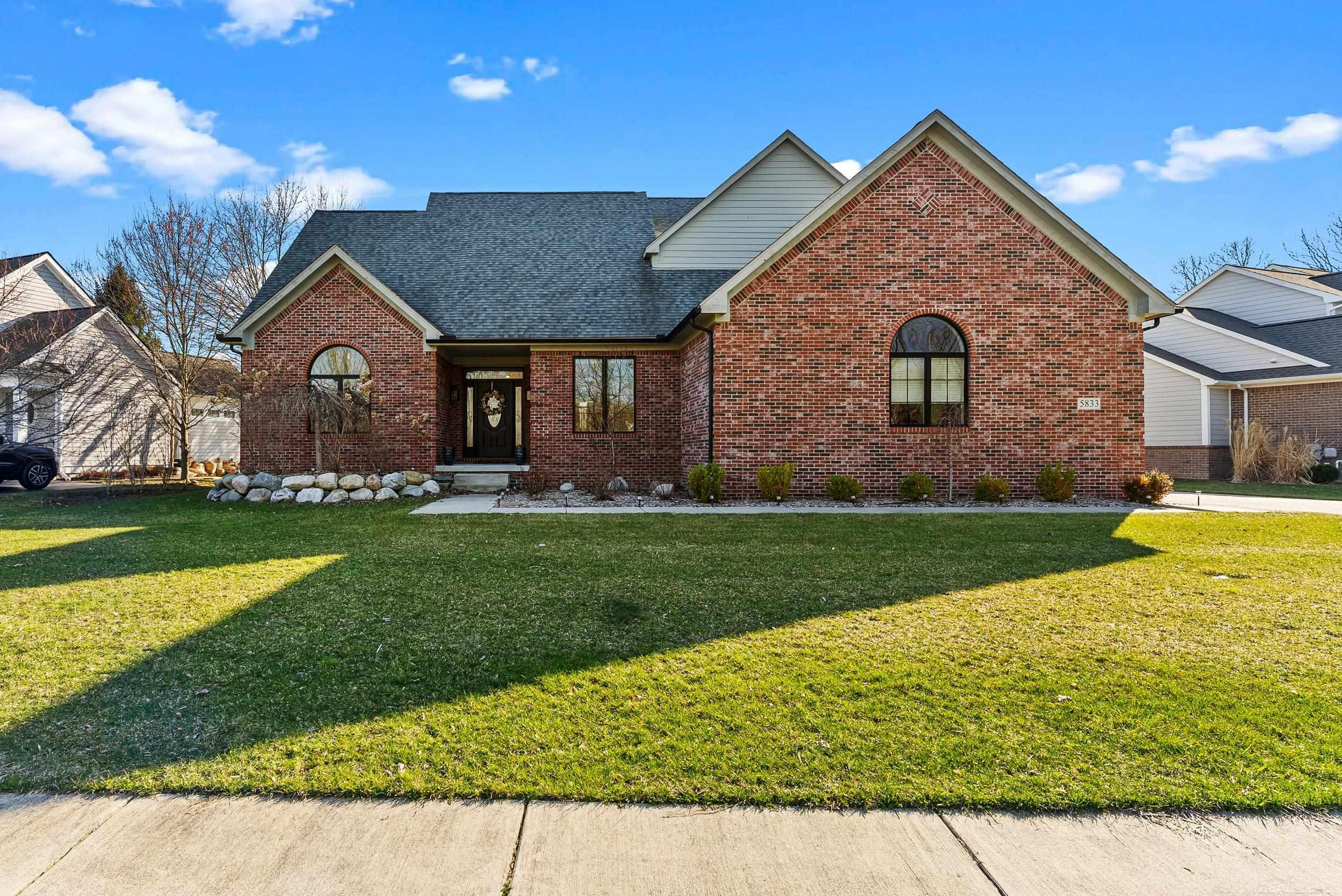 5833 Westwood Drive, Grand Blanc, MI 48439 — Photo 2