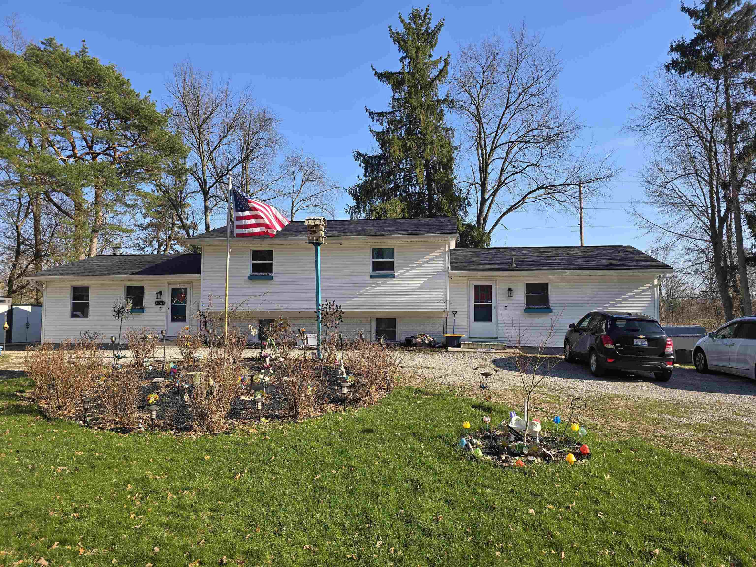12573 Spruce Lane, Perry, MI 48872