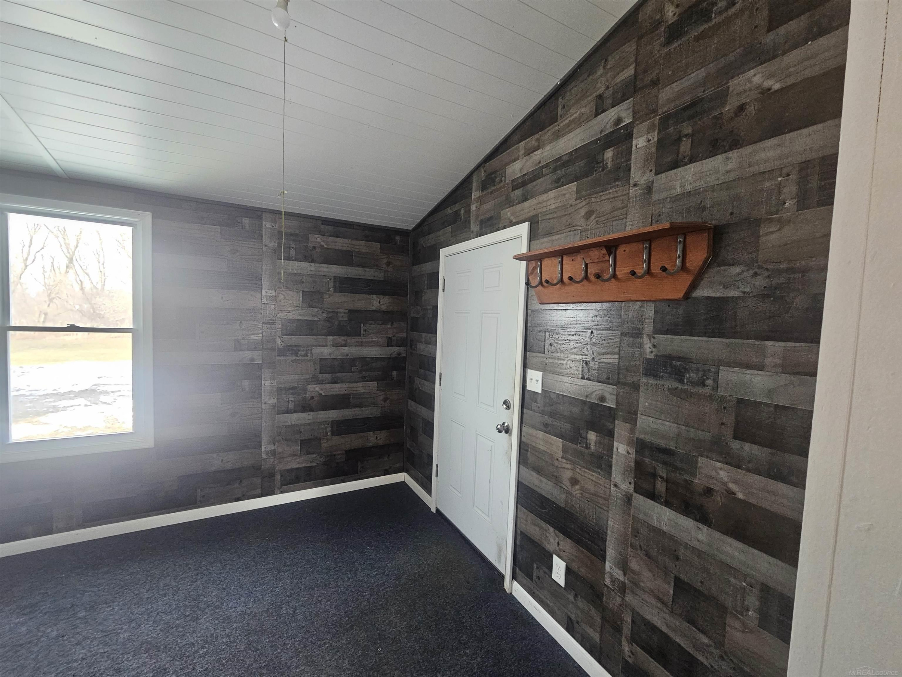 61861 Indian Trail, MI — Photo 16