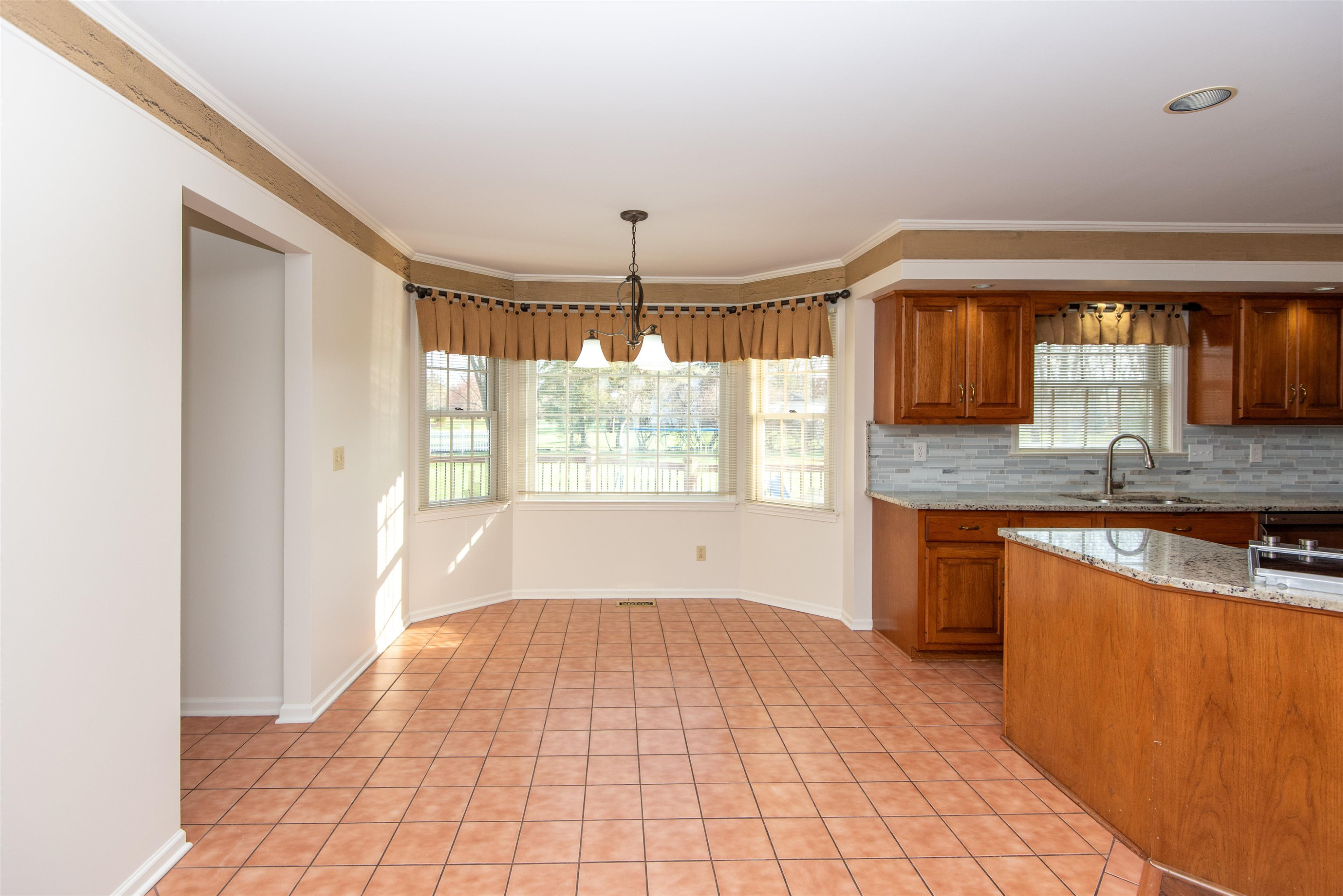 3281 Fieldstone Drive, Flushing, MI 48433 — Photo 9