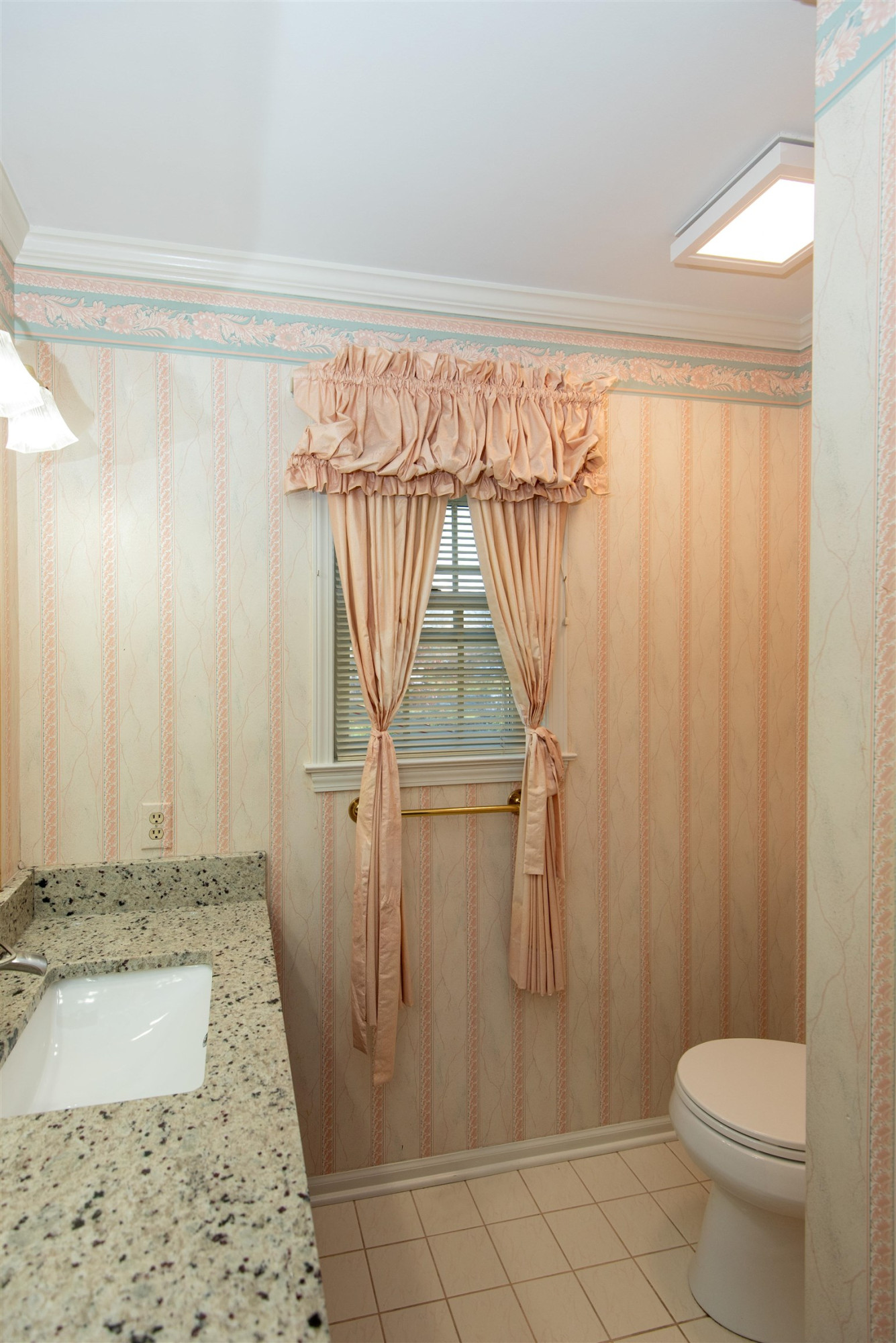 3281 Fieldstone Drive, Flushing, MI 48433 — Photo 35