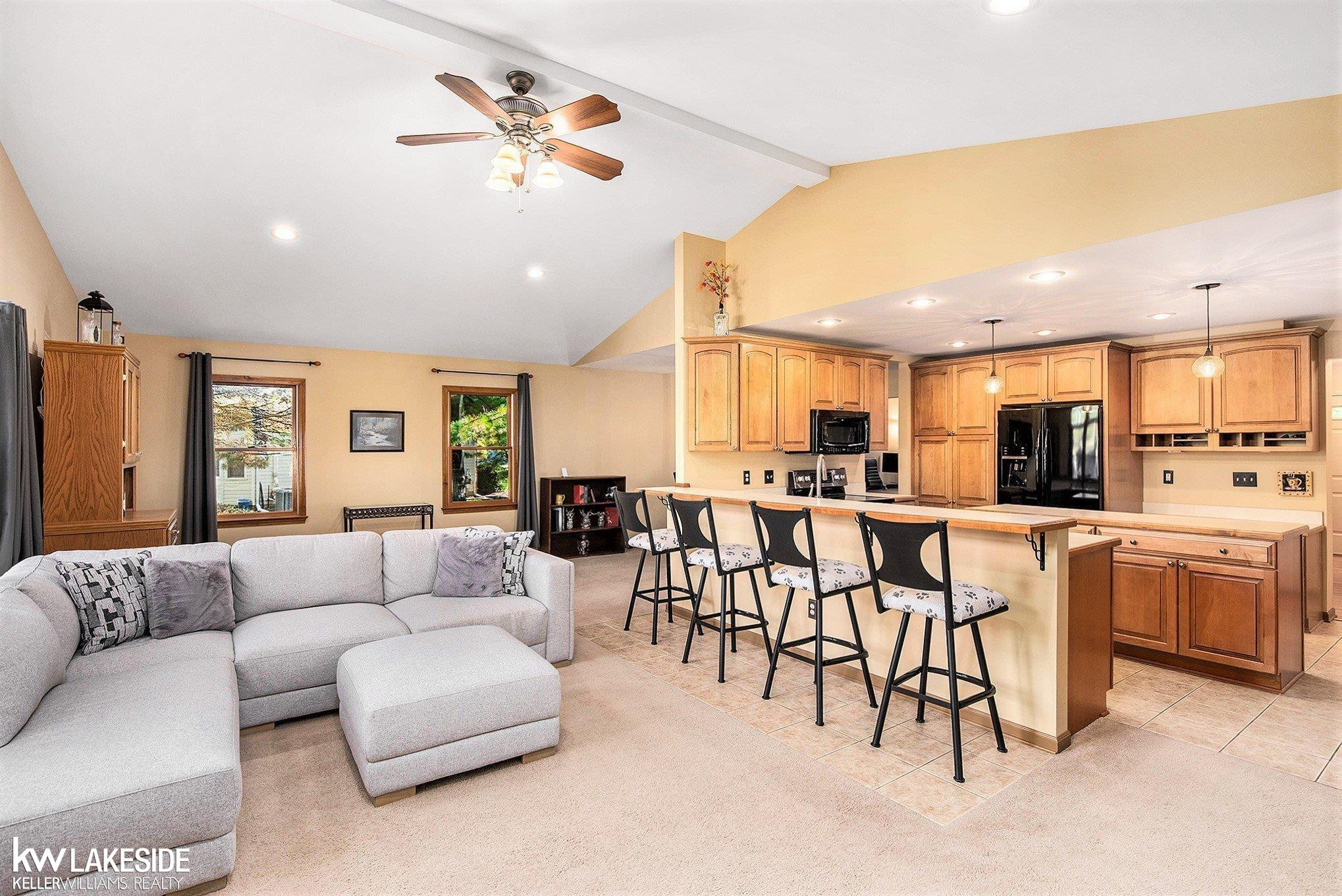 2646 Correll Drive, Lake Orion, MI — Photo 3