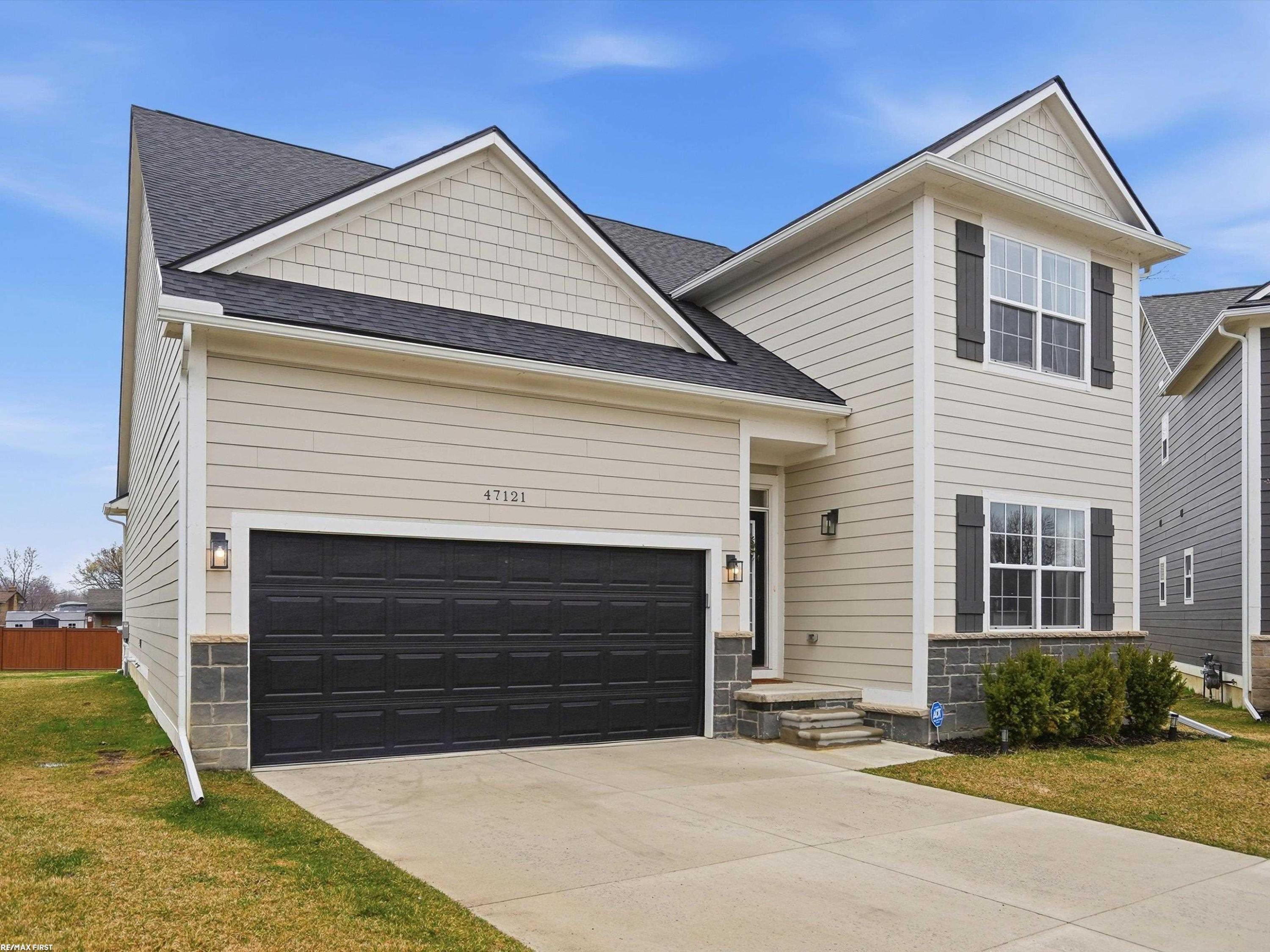 47121 Rosa Court, New Baltimore, MI 48047 — Photo 3