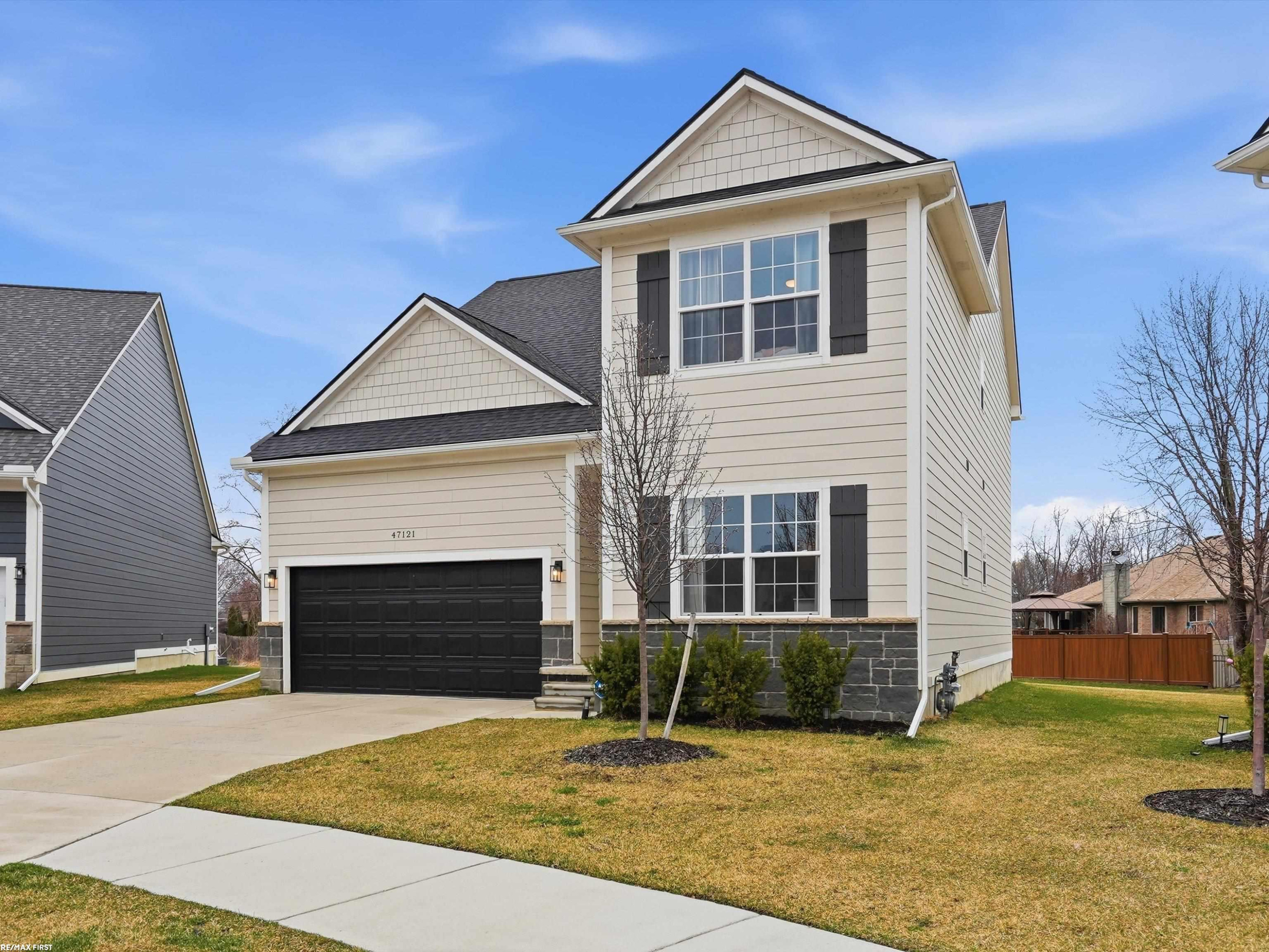47121 Rosa Court, New Baltimore, MI 48047 — Photo 4