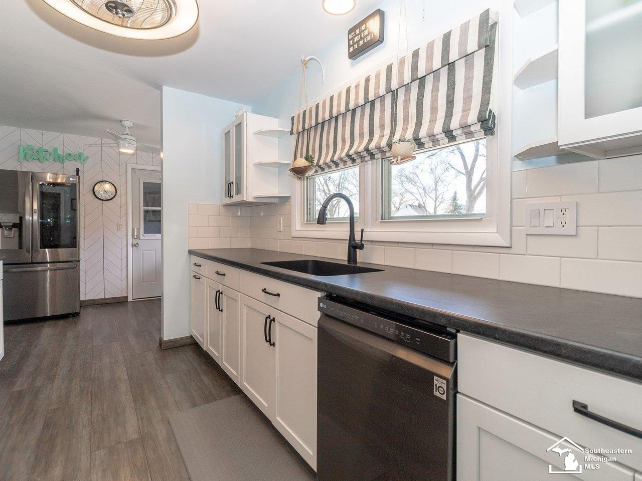 6368 Avenue D Avenue, La Salle, MI — Photo 15