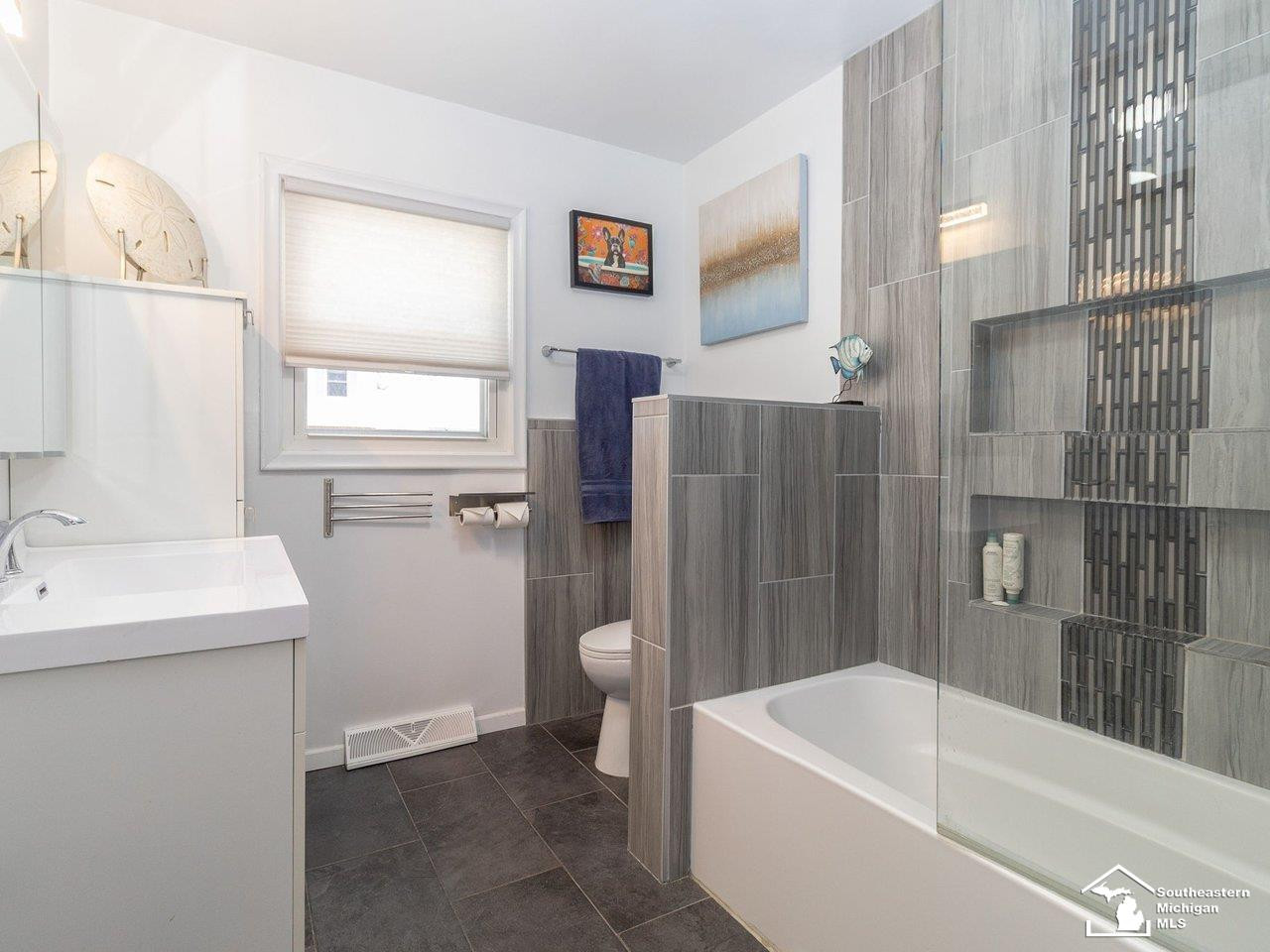 6368 Avenue D Avenue, La Salle, MI — Photo 25