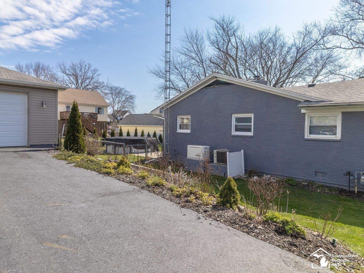 6368 Avenue D Avenue, La Salle, MI — Photo 36