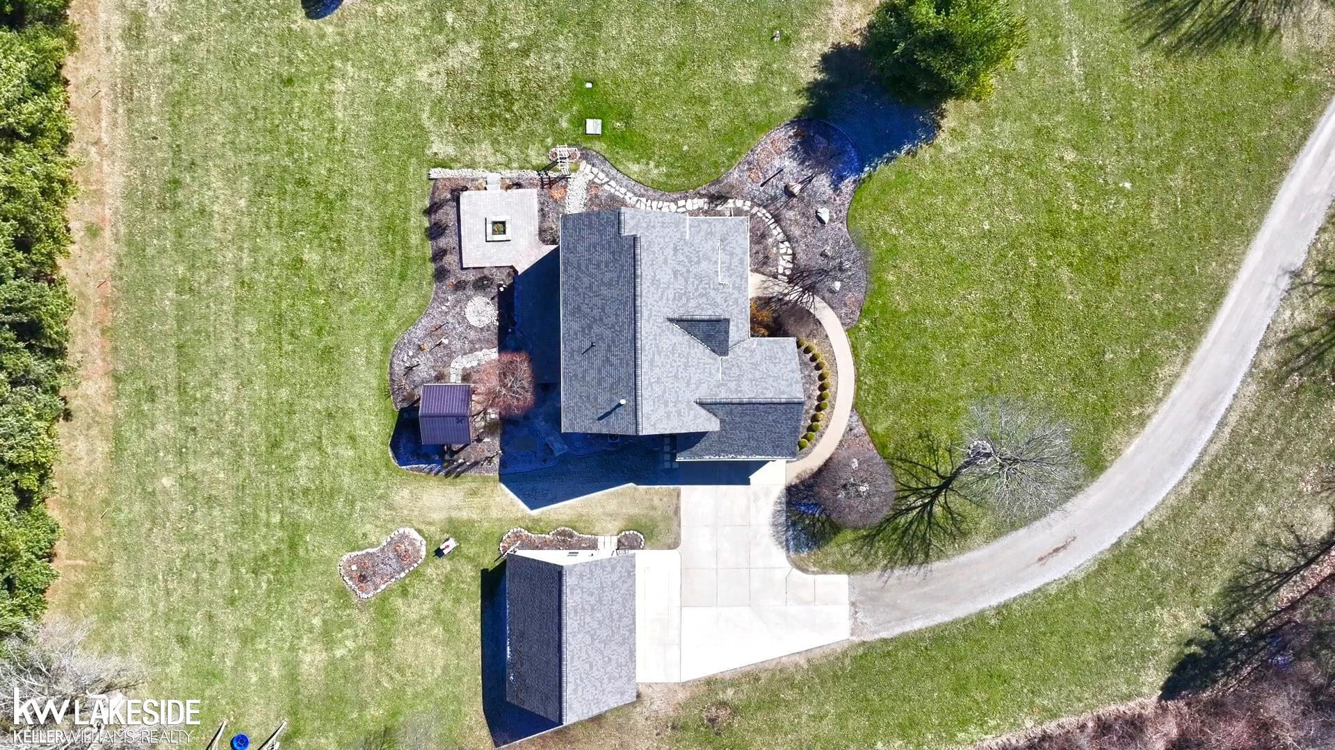 1201 Yule Drive, Leonard, MI 48367 — Photo 17