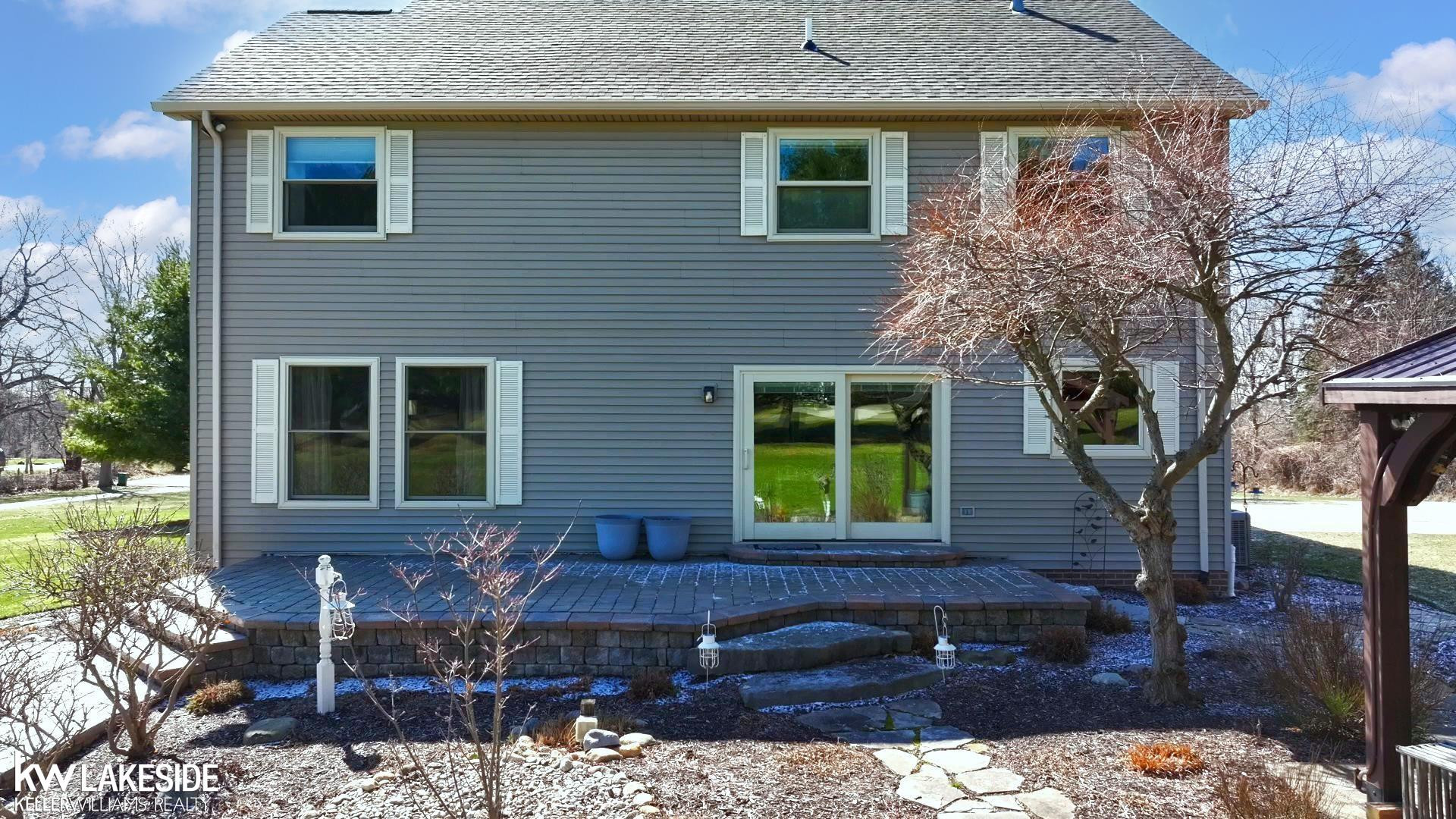 1201 Yule Drive, Leonard, MI 48367 — Photo 24