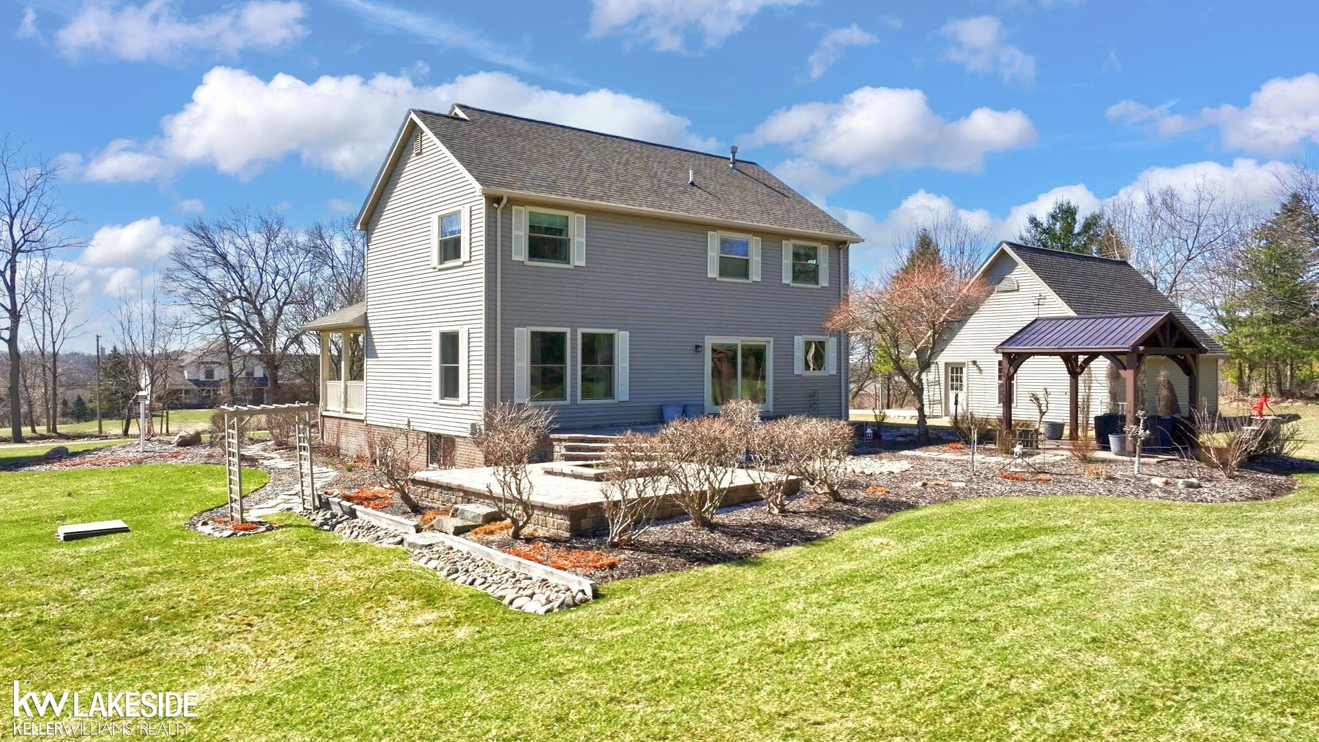 1201 Yule Drive, Leonard, MI 48367 — Photo 25