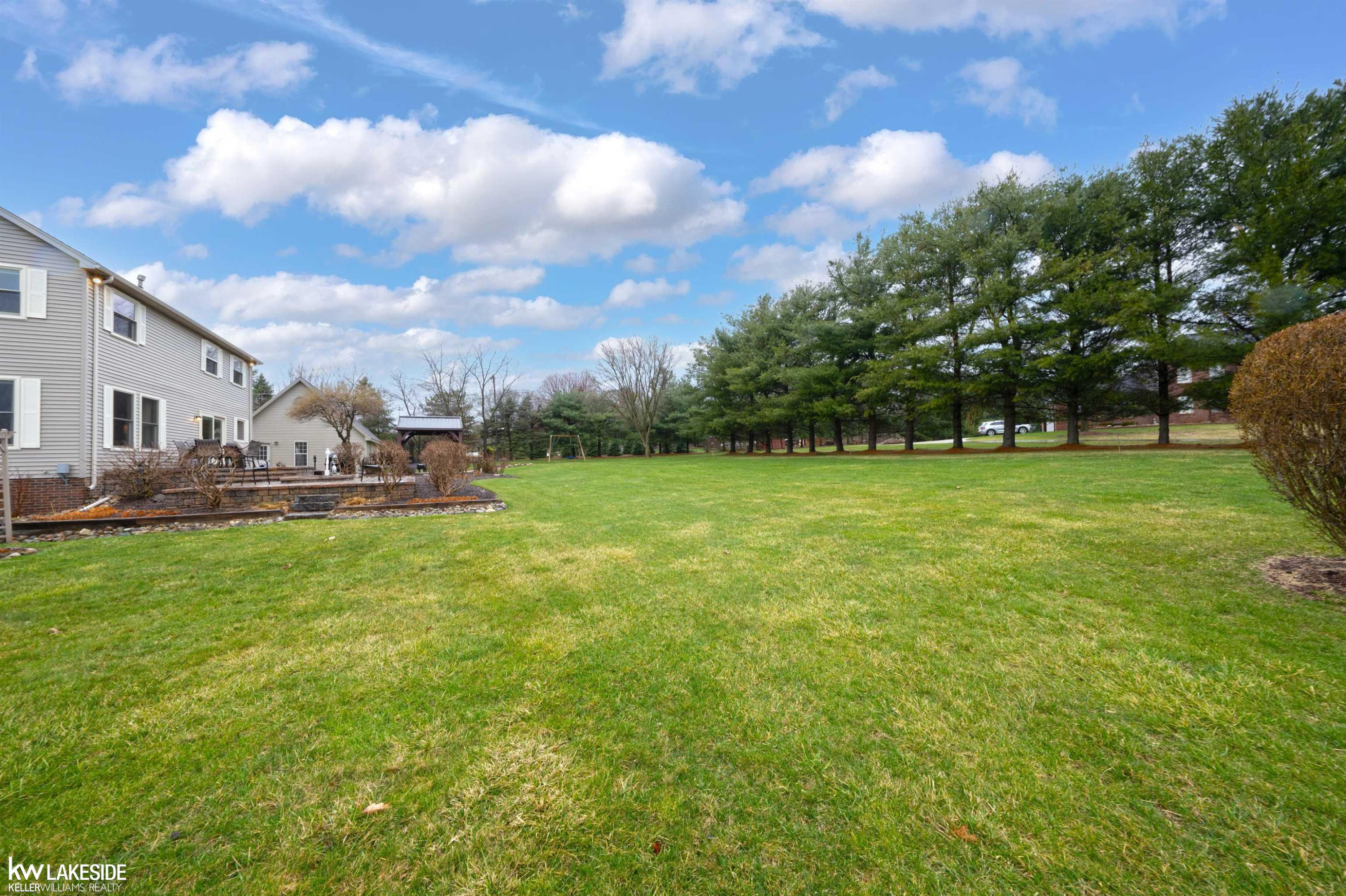 1201 Yule Drive, Leonard, MI 48367 — Photo 34