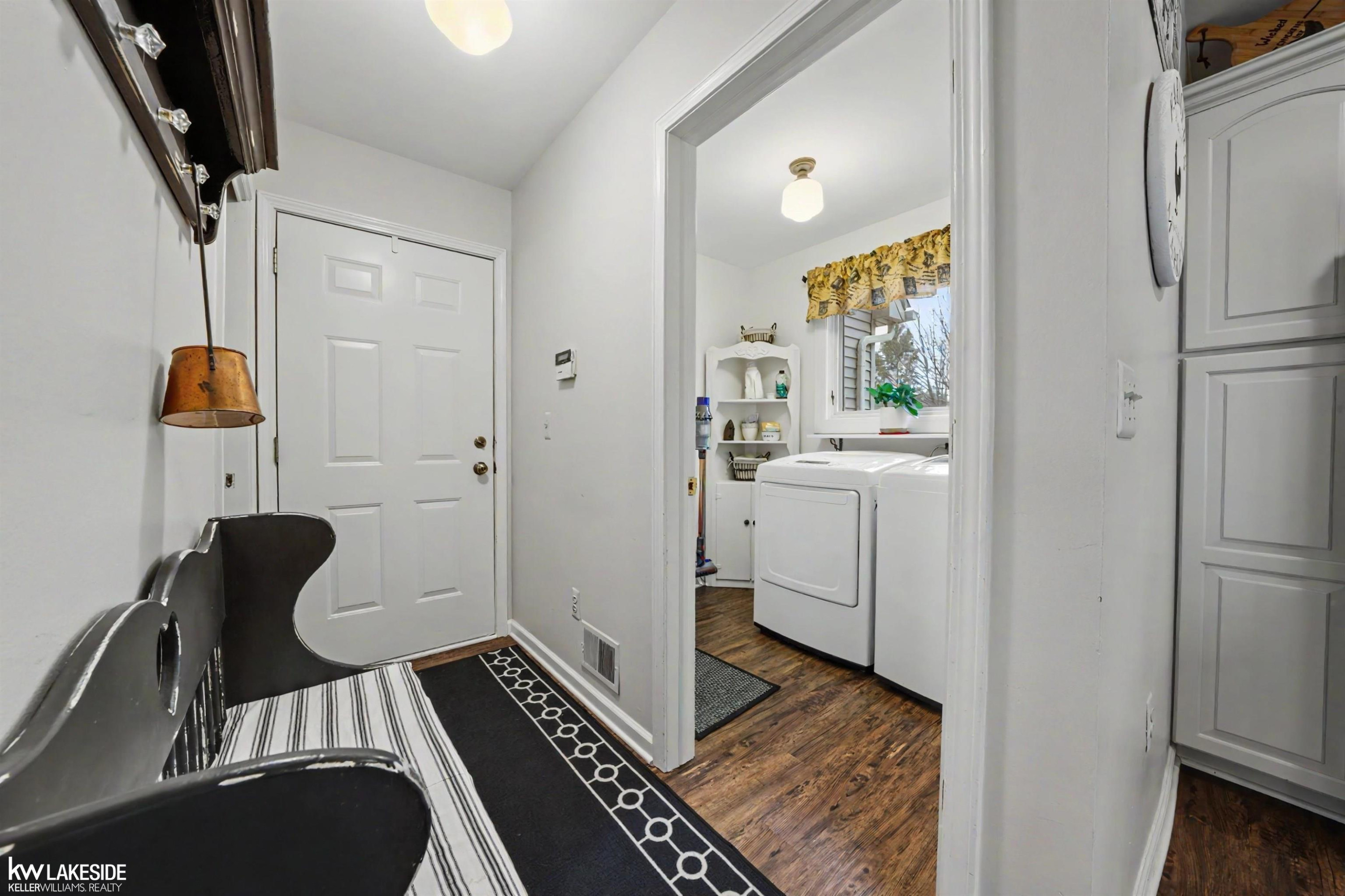 1201 Yule Drive, Leonard, MI 48367 — Photo 55