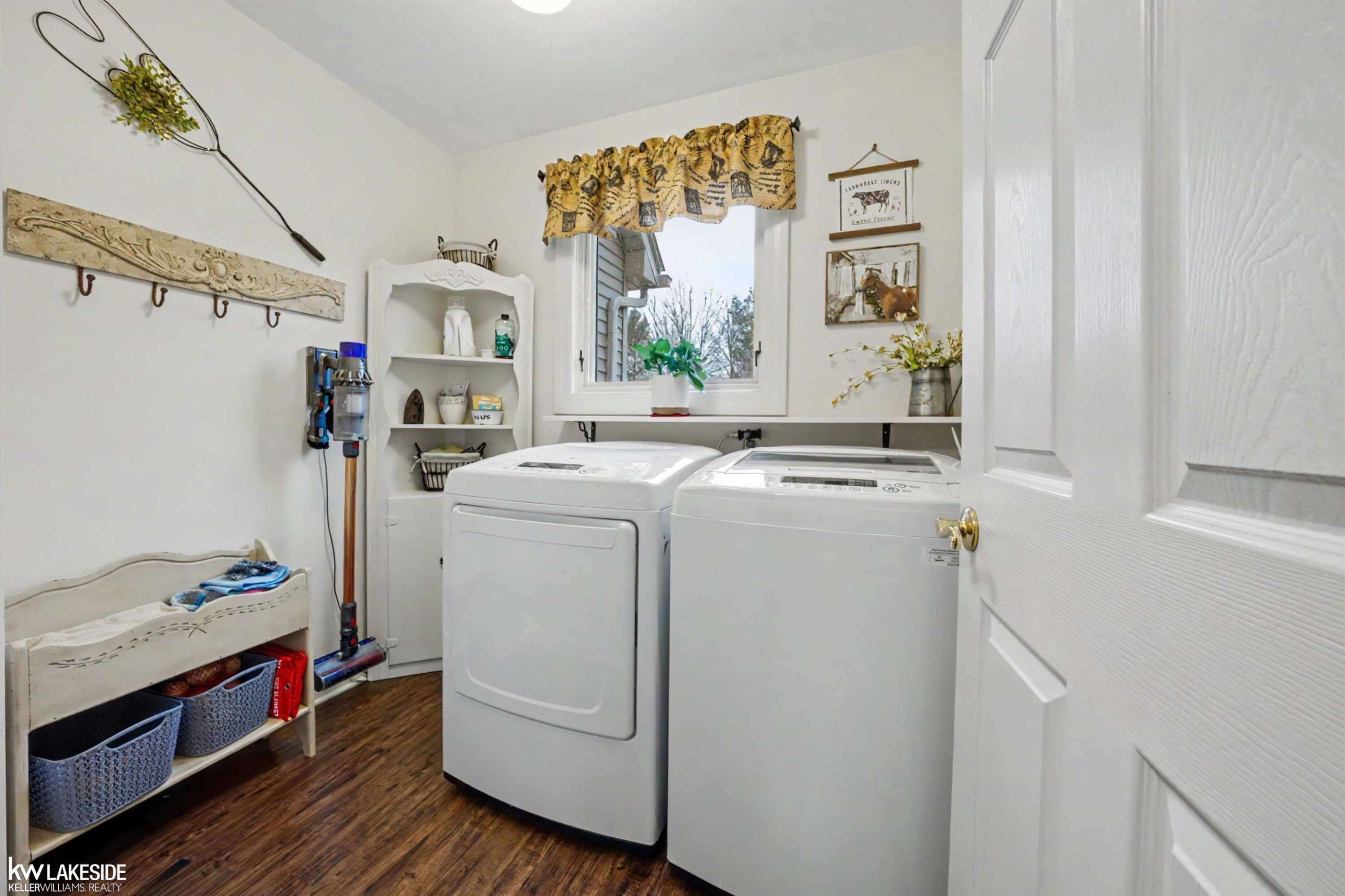 1201 Yule Drive, Leonard, MI 48367 — Photo 56